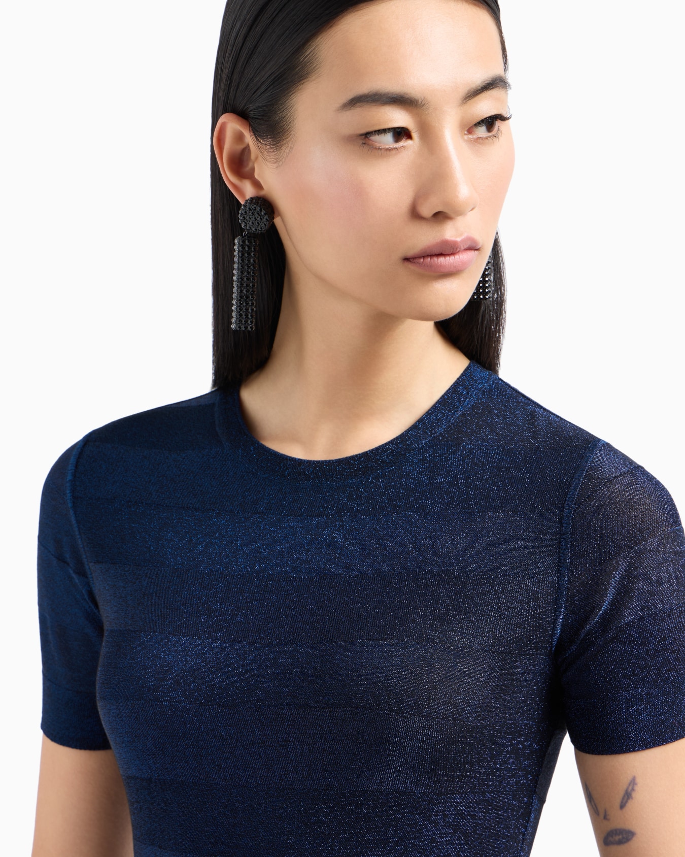 Seamless long dress in a viscose knit striped-effect knit and purl construction Slide 4