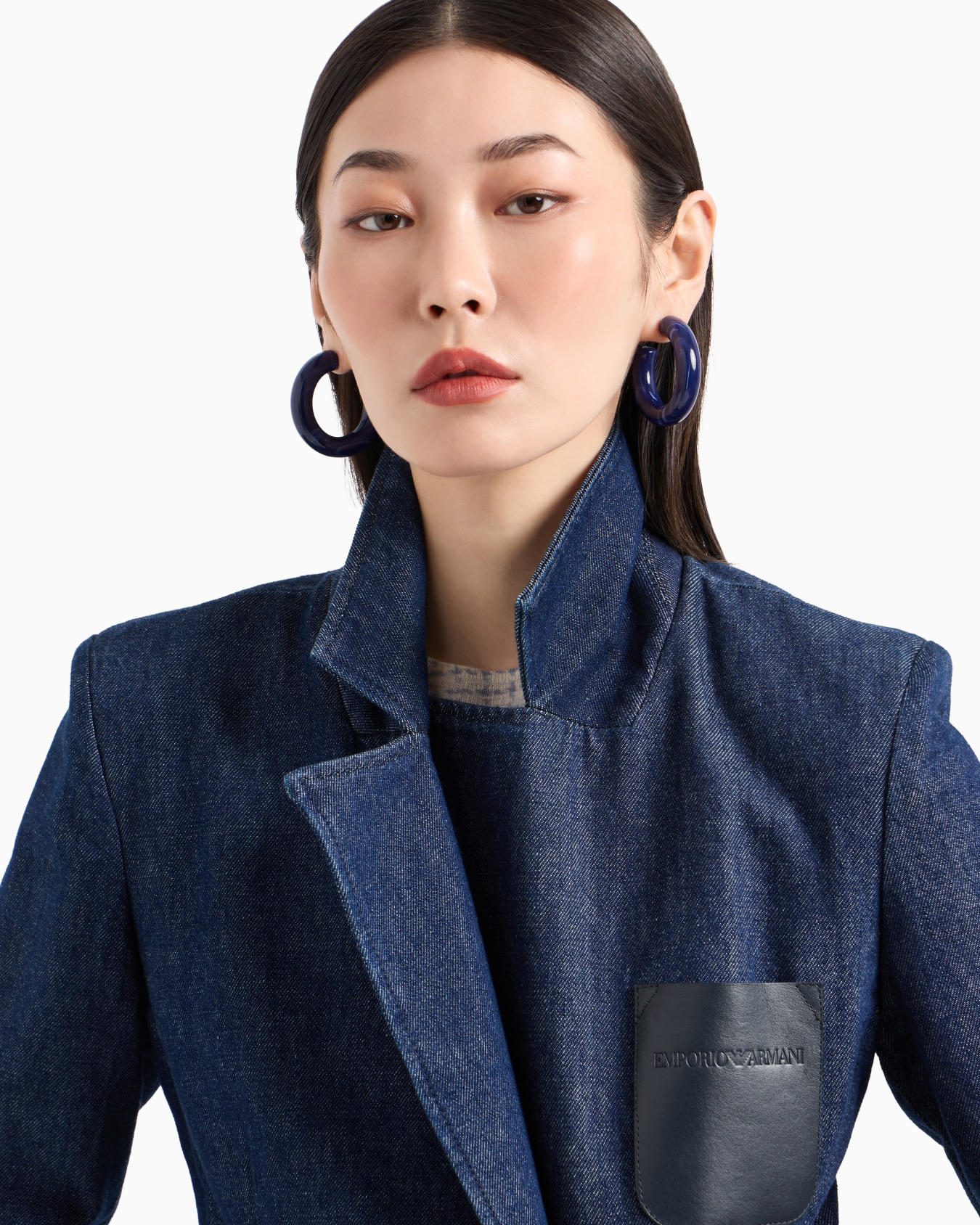 Double-breasted 11 oz denim blazer with logo leather pocket Slide 4