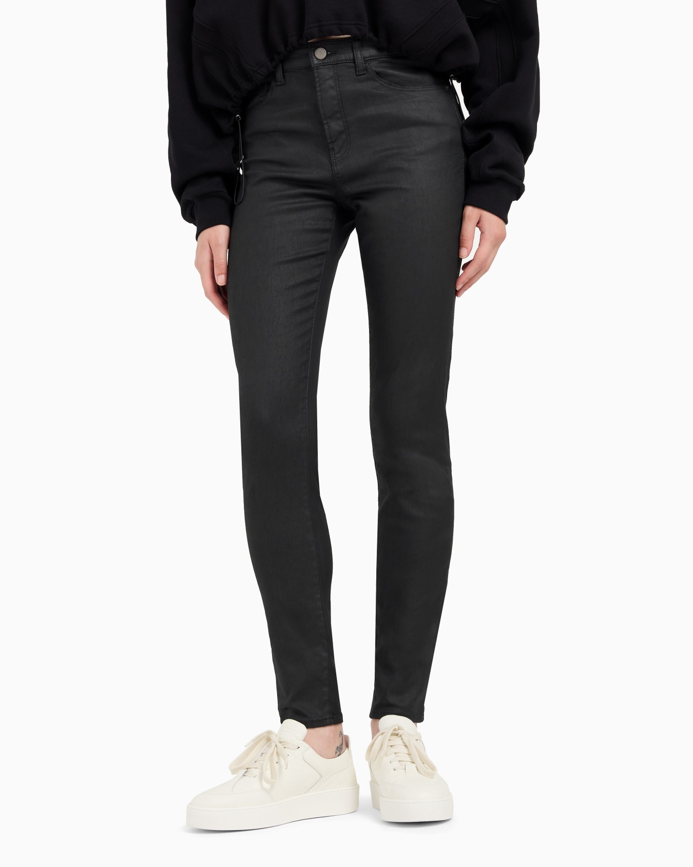 Jeans J20 mit hohem Bund und sehr schmalem Bein aus beschichtetem Stretch-Denim Folie 1