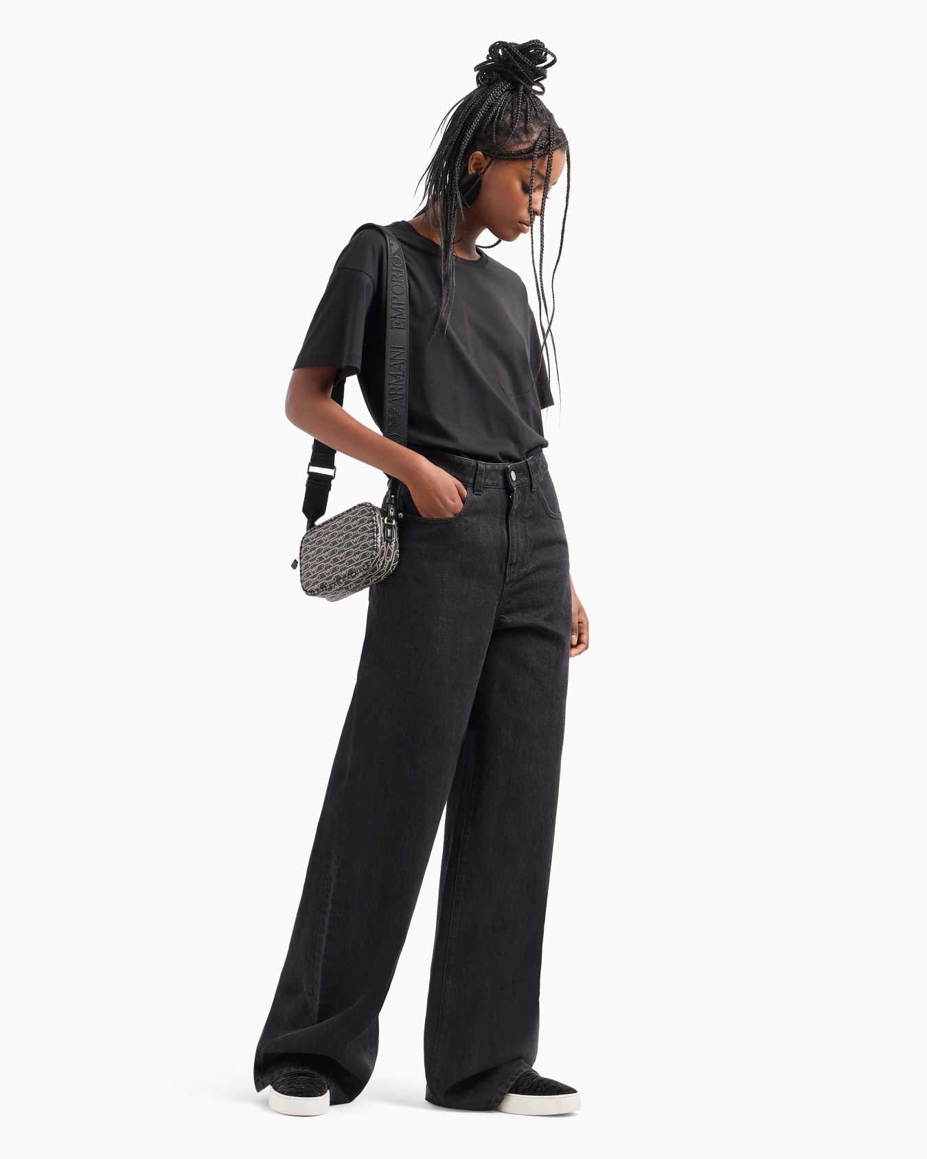 Jeans J8B mit mittelhohem Bund und sehr weitem Bein aus Lurex-Denim Folie 3