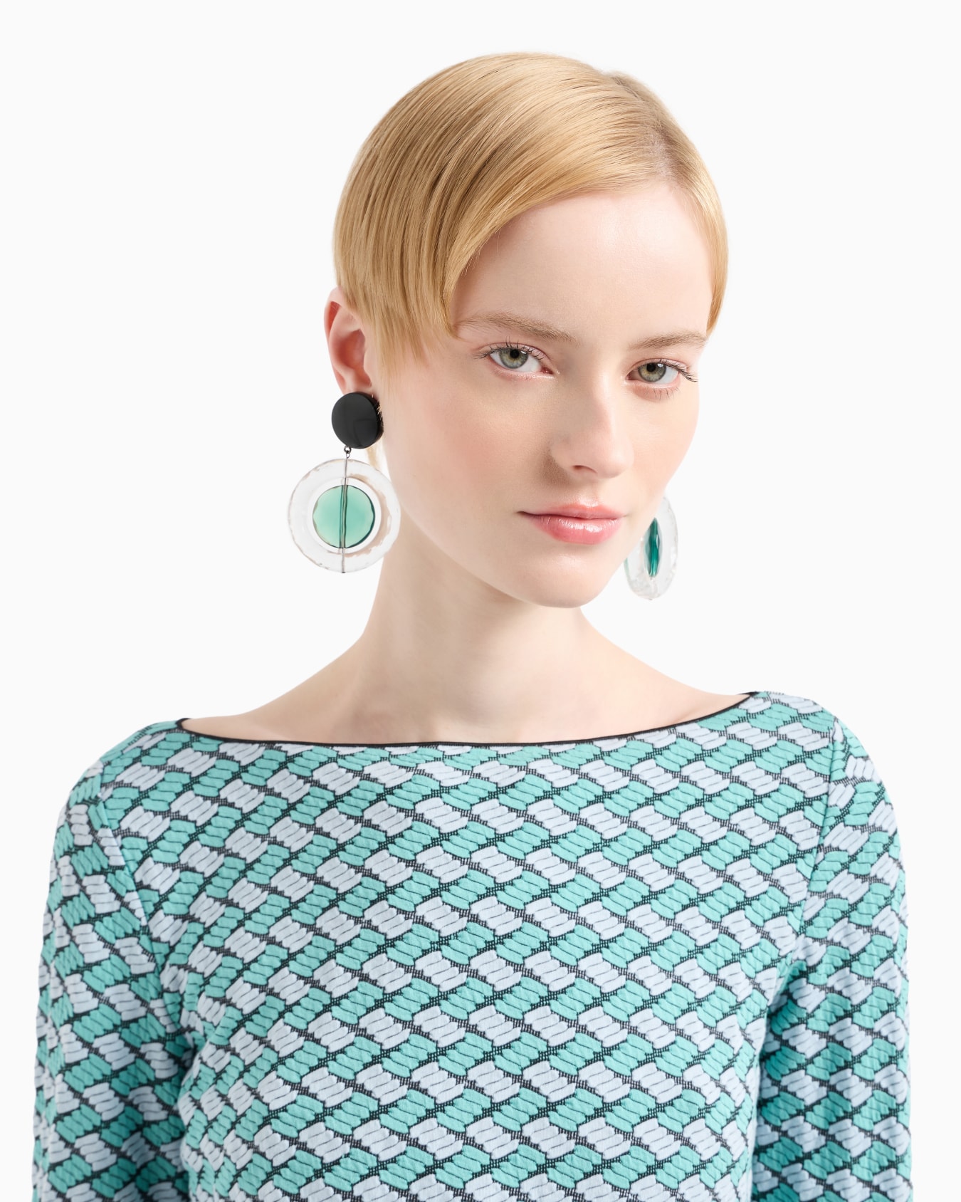 Jersey de cuello barco de tejido jacquard de punto con motivo en relieve Diapositiva 4