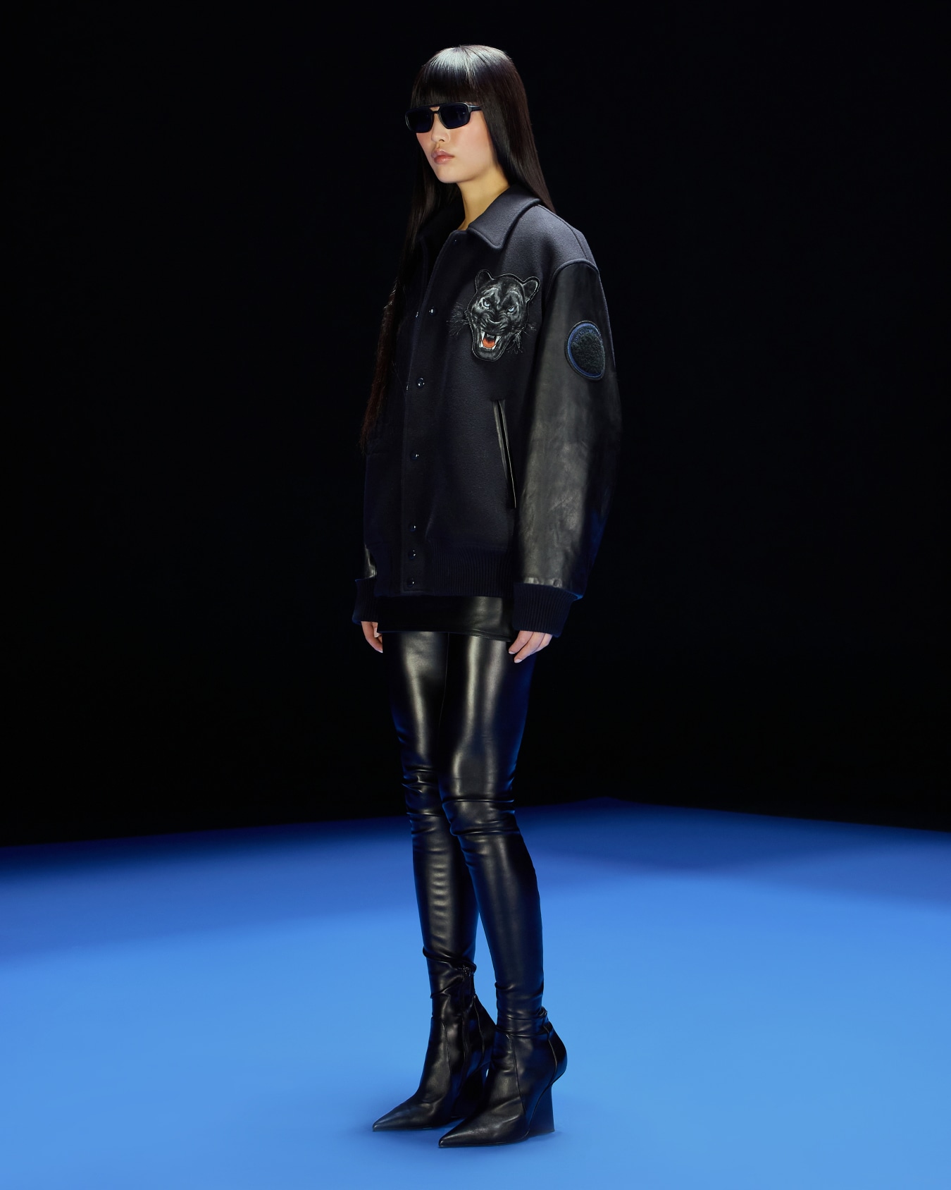 ASV Black Blue capsule collection organic-wool jumper with cut-out on the back Slide 4