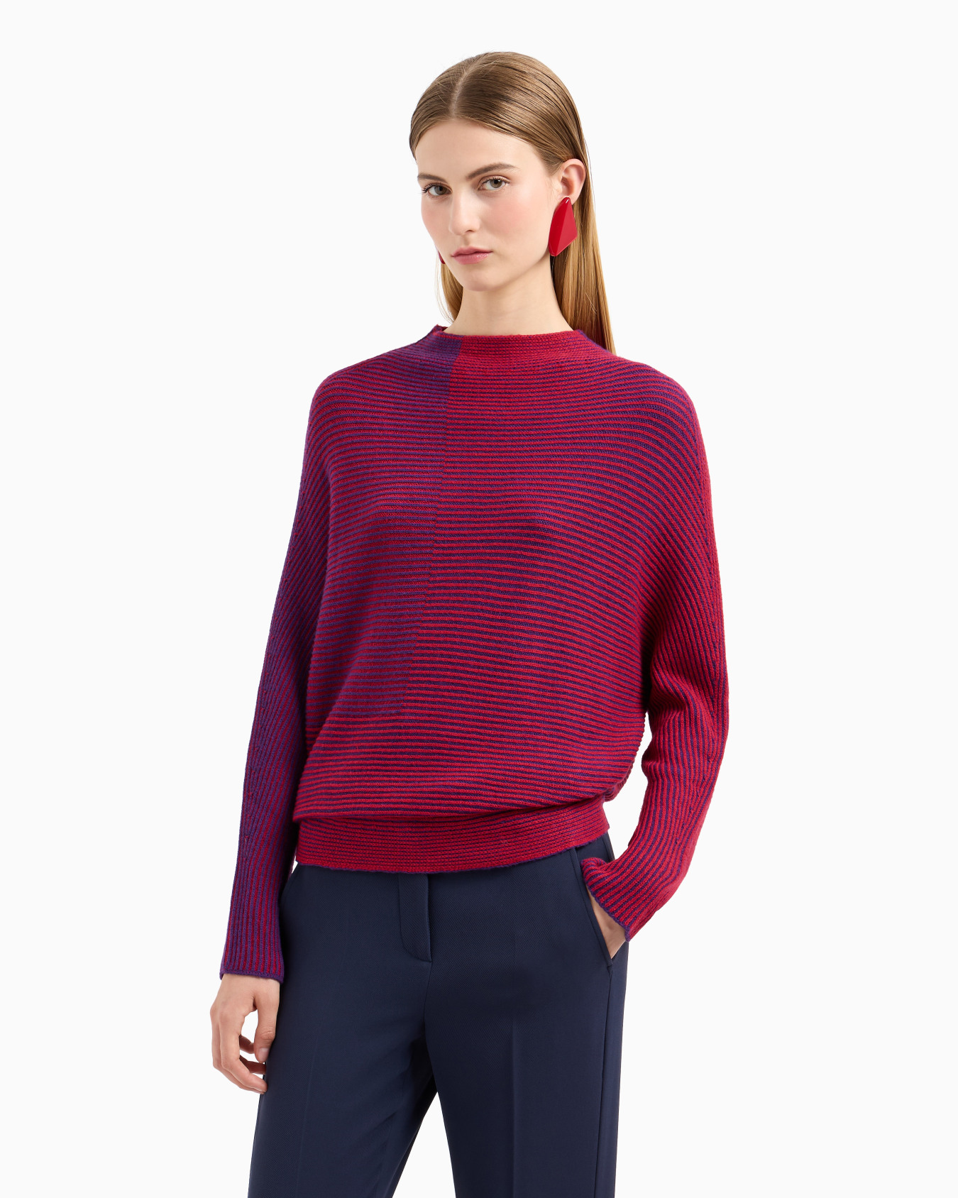 Maglione con maniche pipistrello in tessuto a coste inglesi bicolore Slide 1