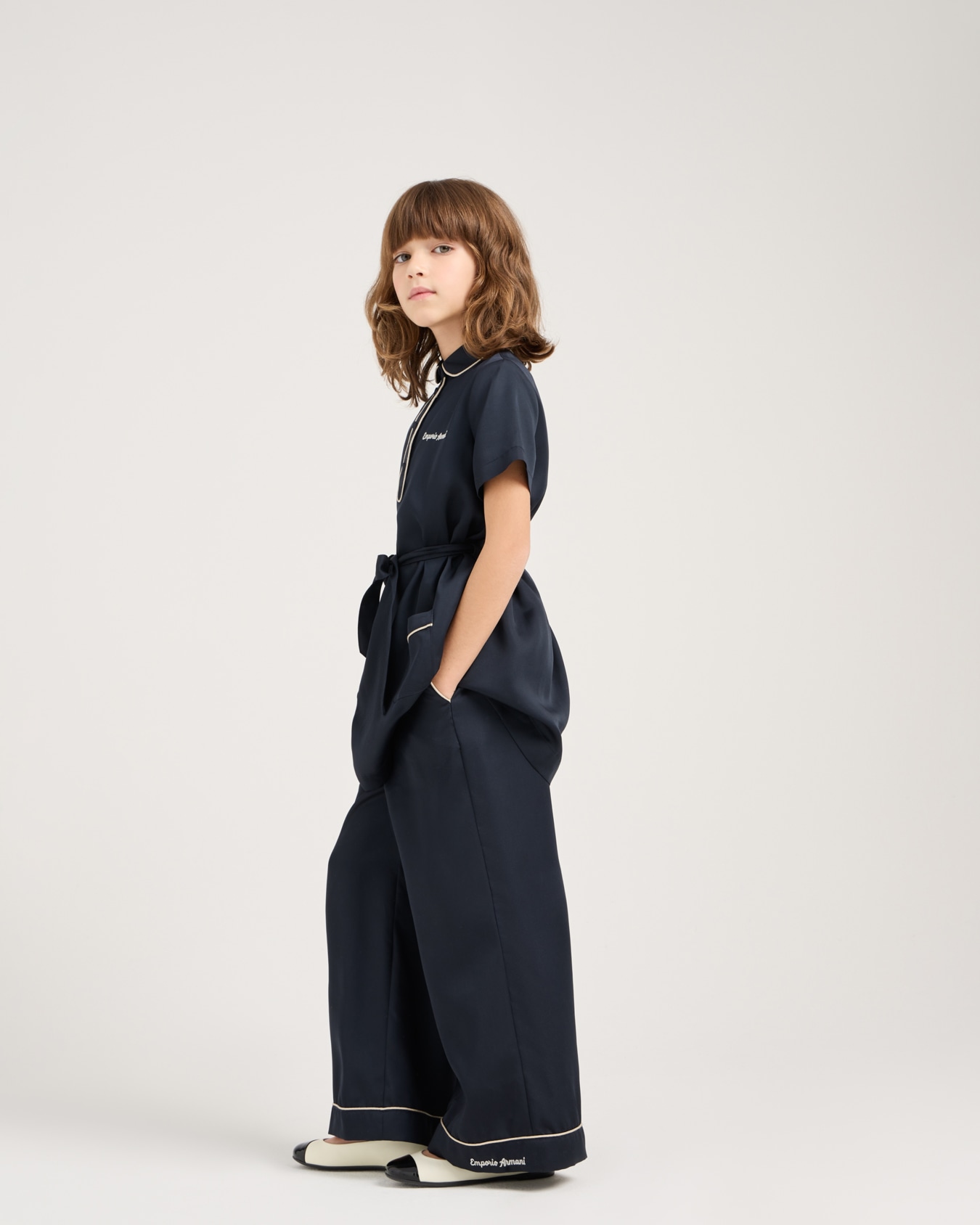 Dress made of modal with sash and Peter Pan collar Slide 3