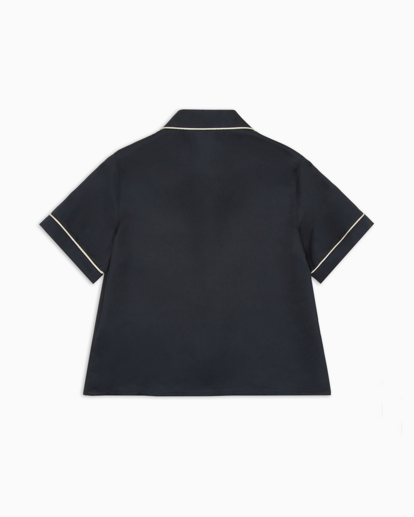 Chemise à col Claudine en modal avec passepoil et poche à rabat Diapositive 2