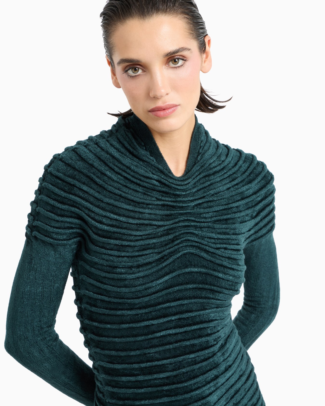 Long-sleeved chenille jumper Slide 4