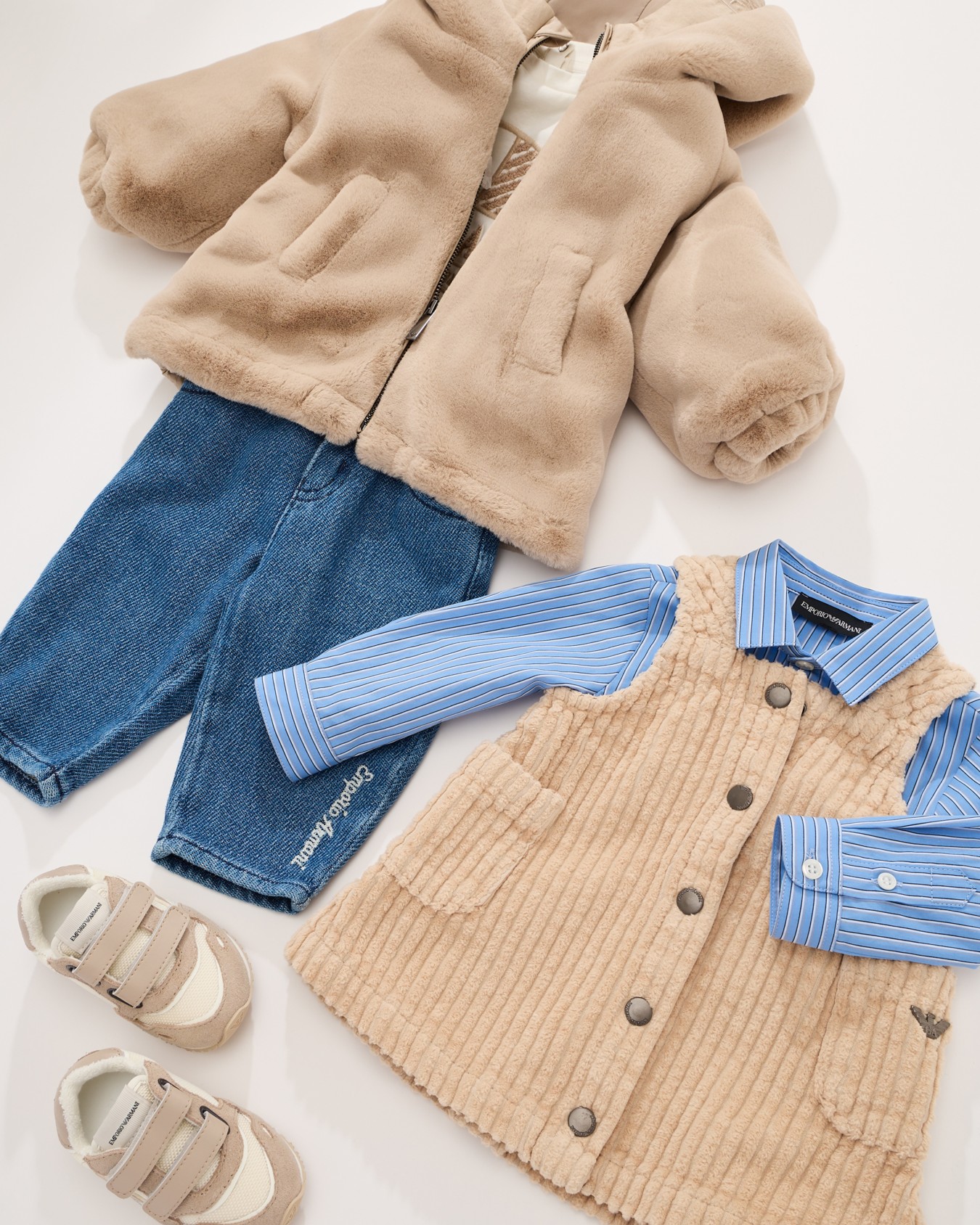 Faux-fur blouson with zip and hood Slide 3
