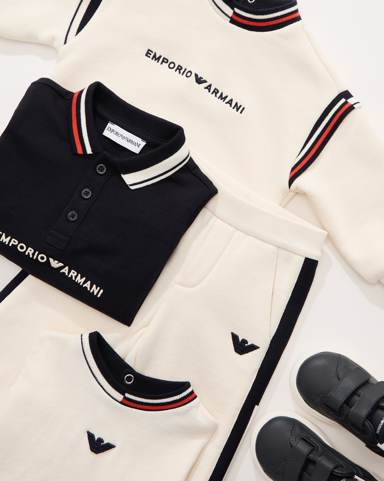 Heavy jersey polo shirt with logo embroidery Slide 3