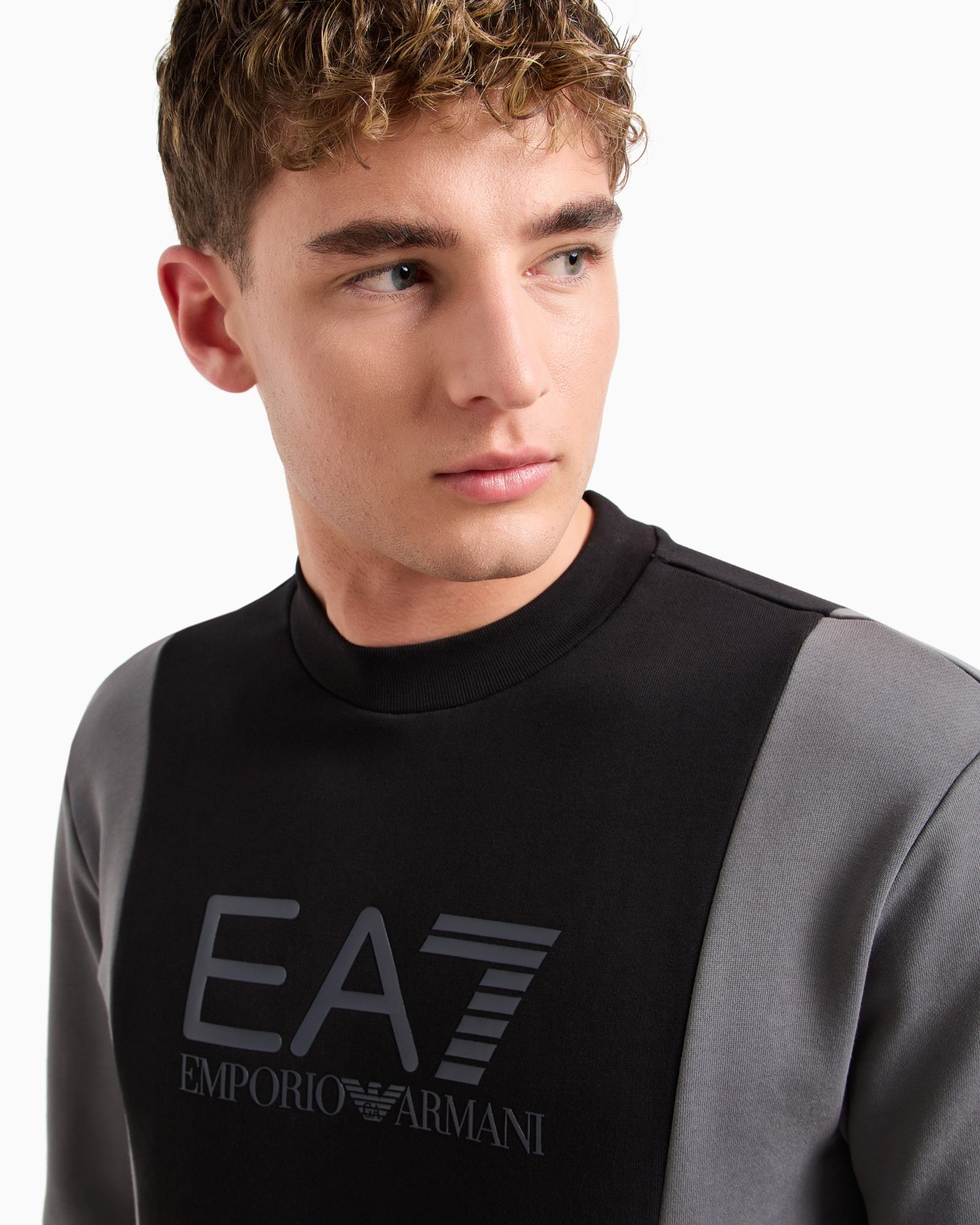 Athletic Colour Block crew-neck sweatshirt in a cotton blend Slide 4