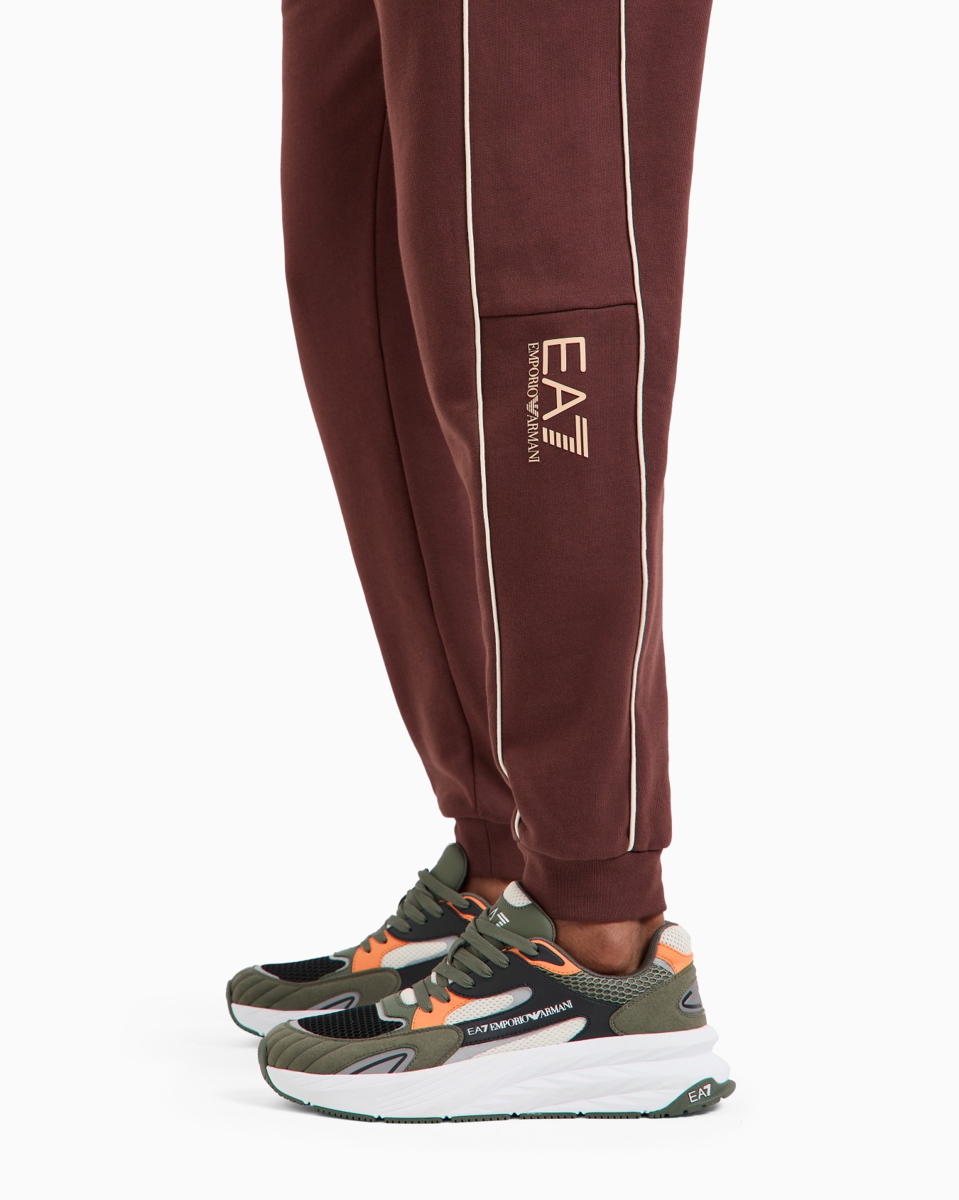 Logo Series cotton joggers Slide 4