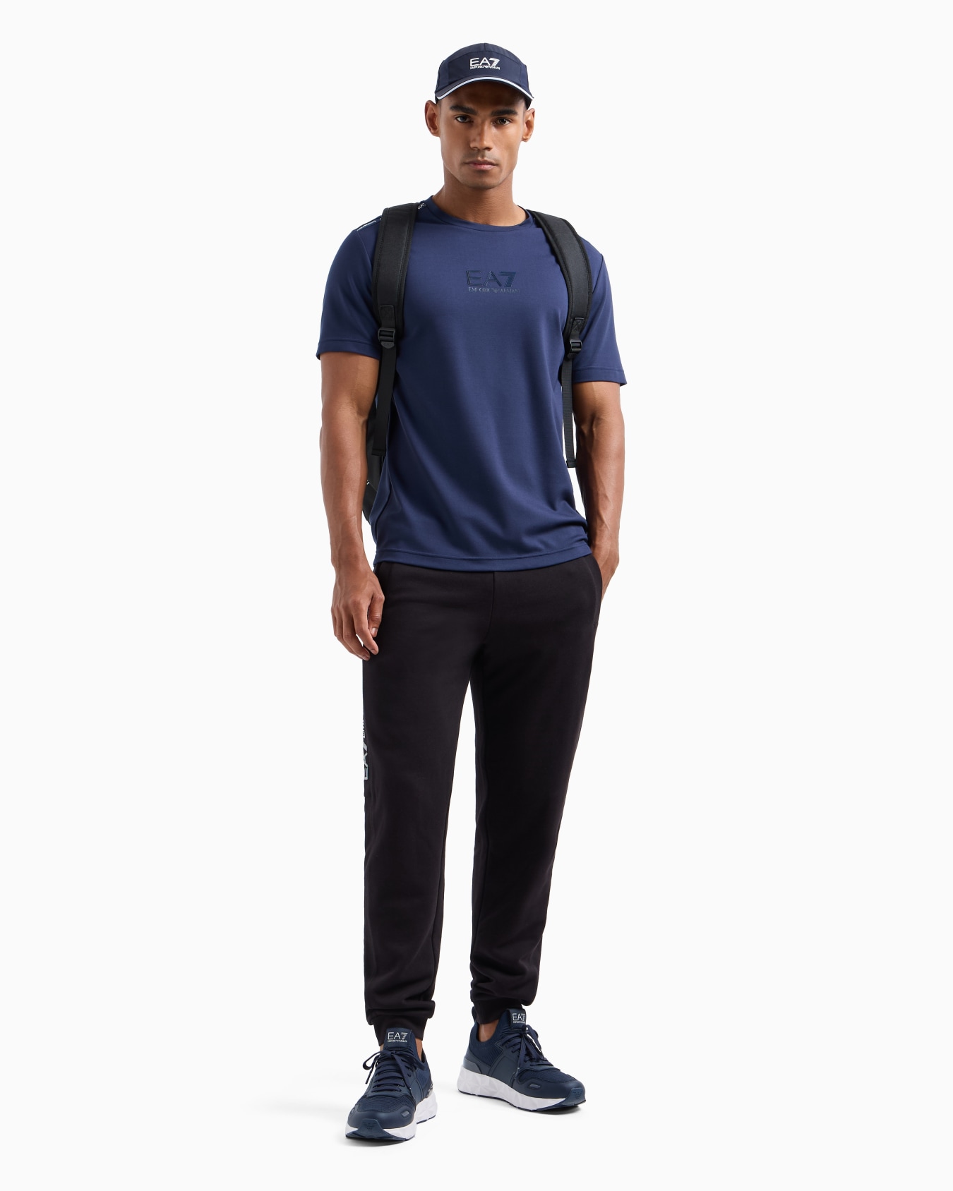 Logo Series T-Shirt mit Rundhalsausschnitt aus elastischer Viskose-Mischung Folie 3