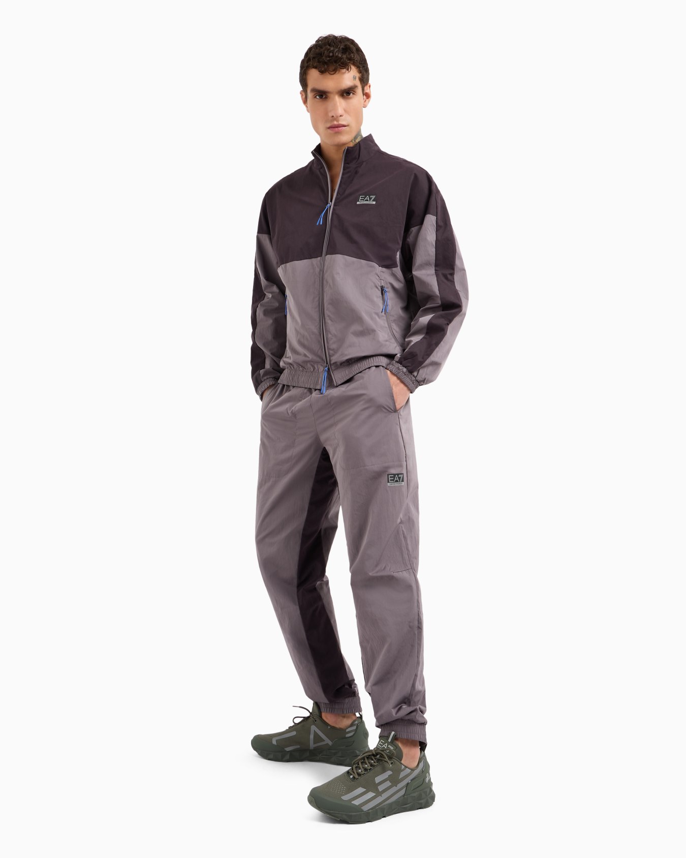 Dynamic Athlete tracksuit in VENTUS7 technical fabric Slide 3
