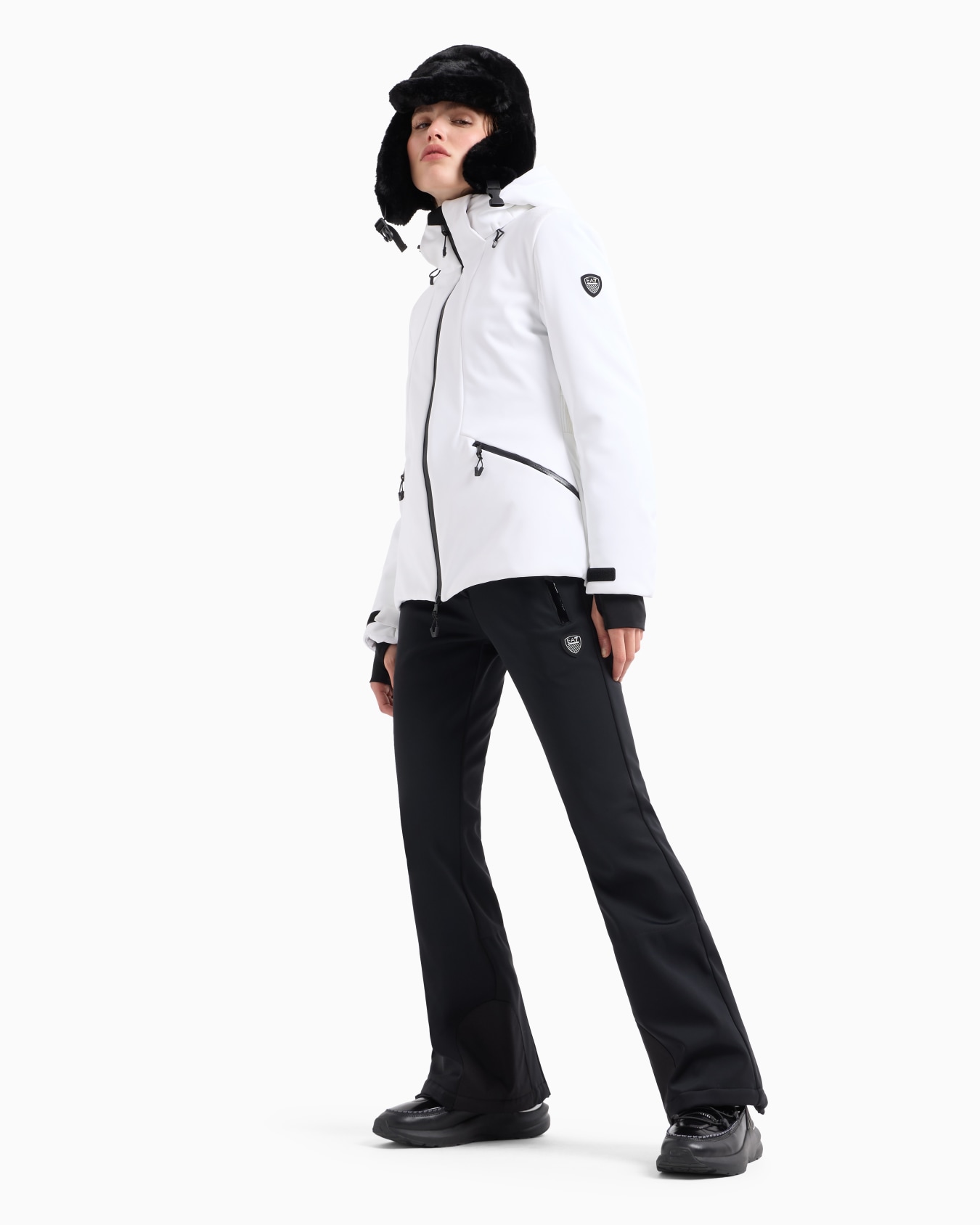 Technical ski jacket with STRATUM7 padding Slide 3