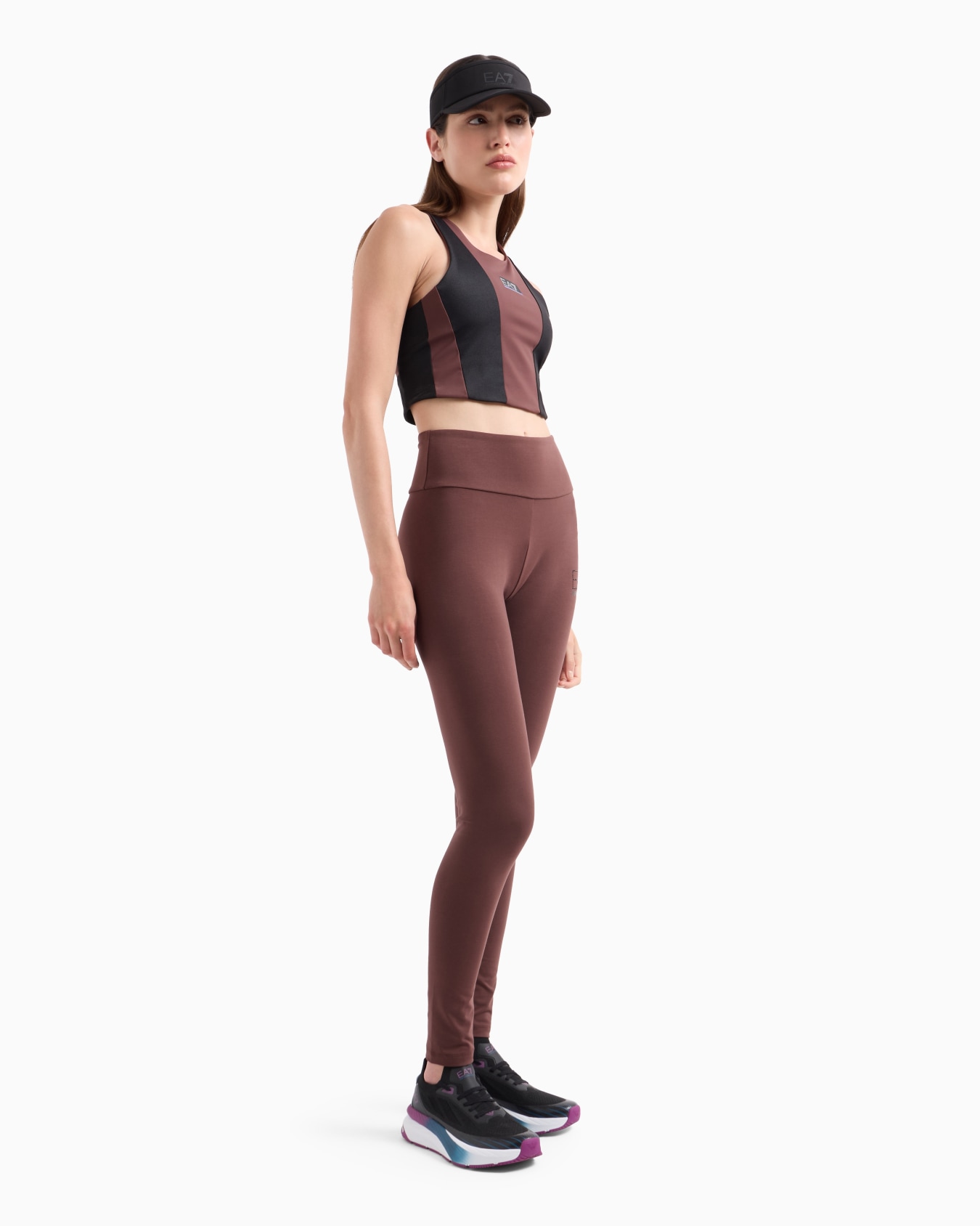 Dynamic Athlete top in VIGOR7 technical fabric Slide 3