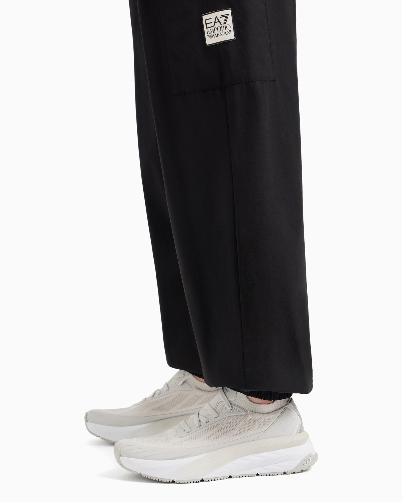 Pantalon cargo Contemporary Sport en nylon Diapositive 4