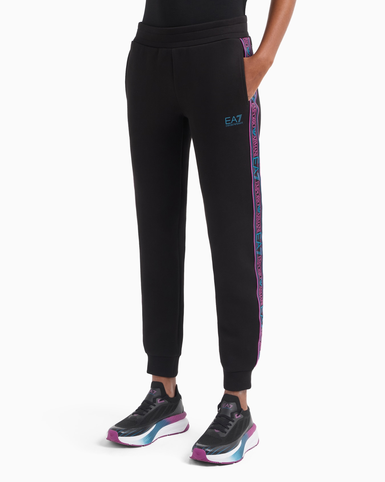 Dynamic Athlete joggers in Natural VENTUS7 technical fabric Slide 1