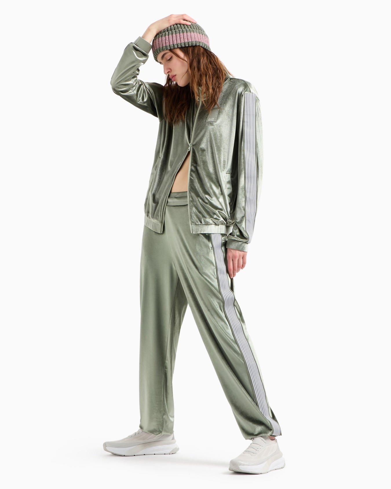 Athletic Velour technical-fabric tracksuit Slide 3