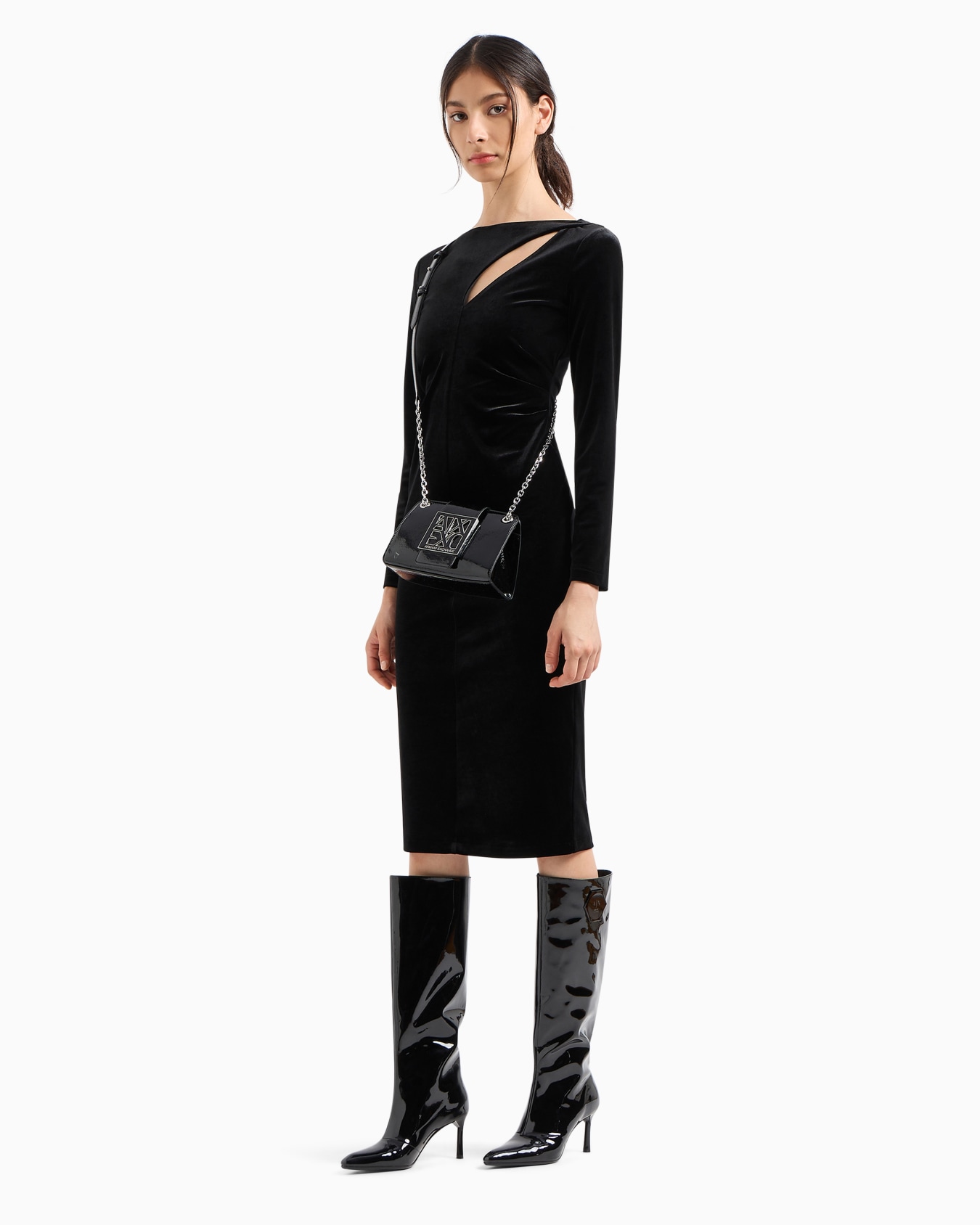 Velvet longuette dress with cut-out Slide 3