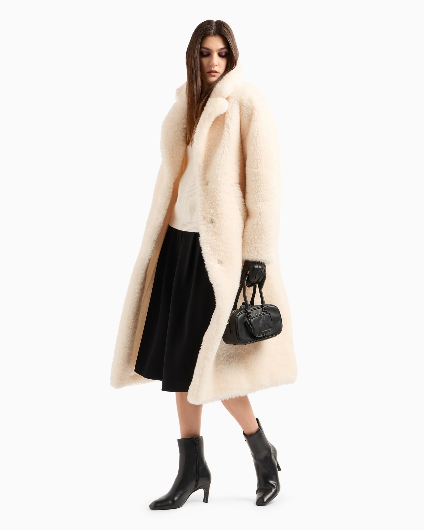 Ribbed sweater with perforated details Slide 3