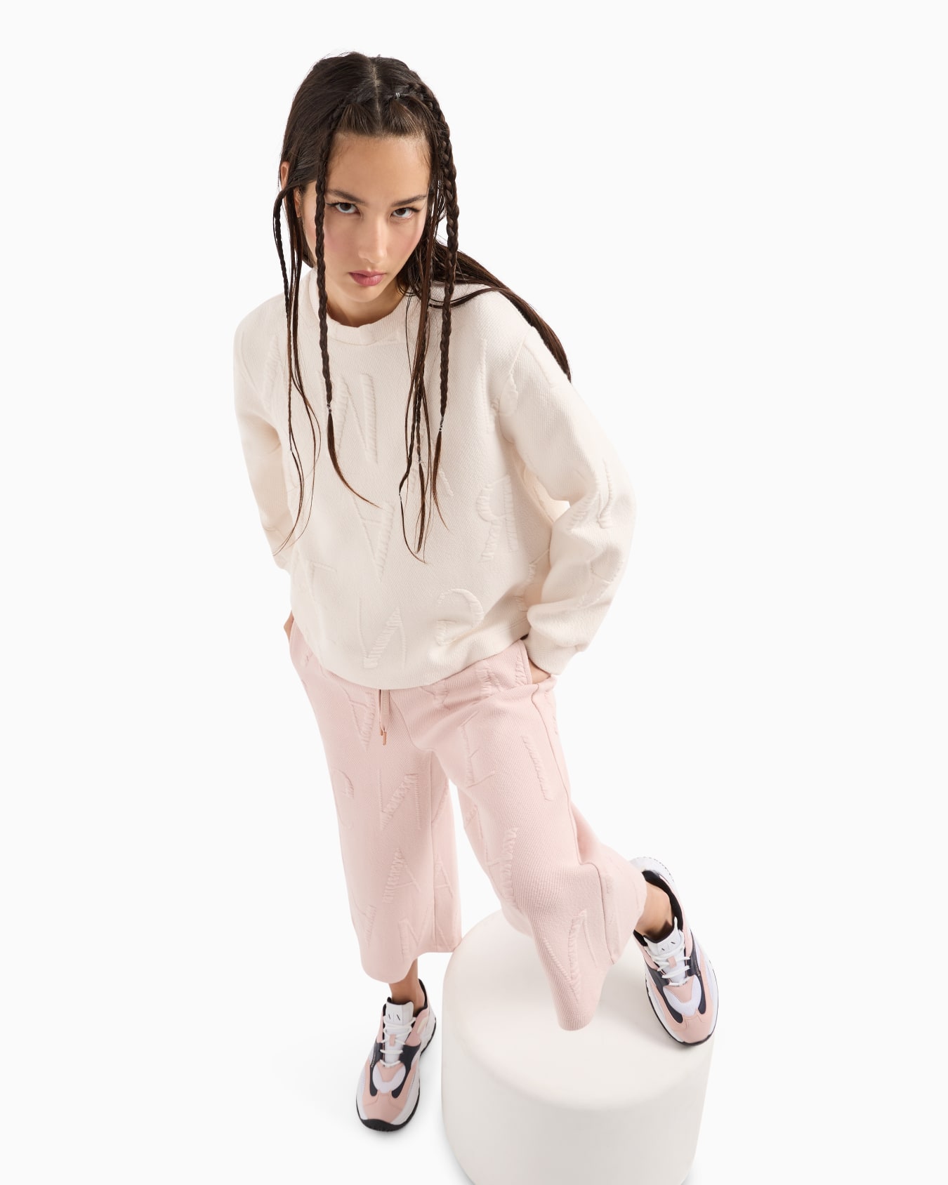 Crewneck sweatshirt with embossed lettering in tone Slide 5