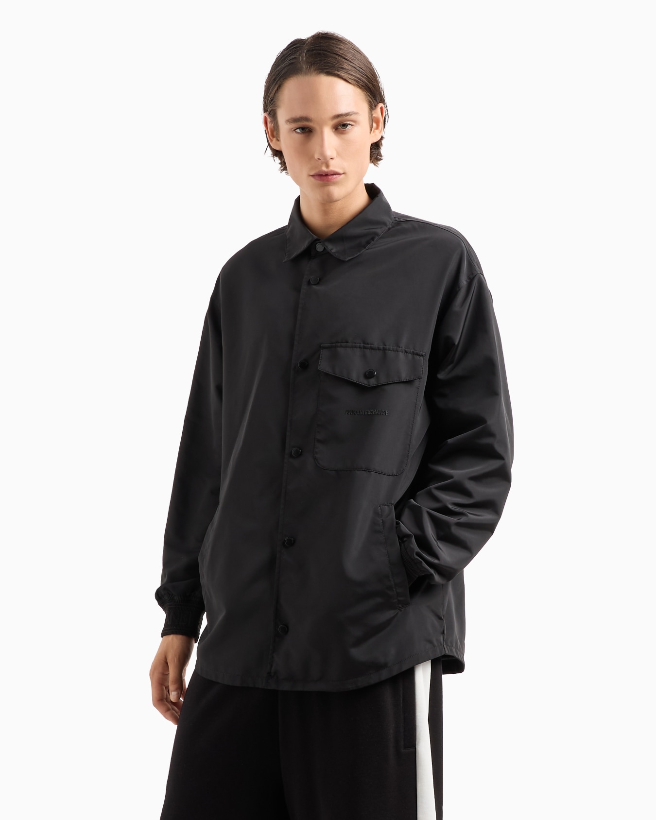 Blousonjacke aus technischem Stoff mit Taschen Folie 2