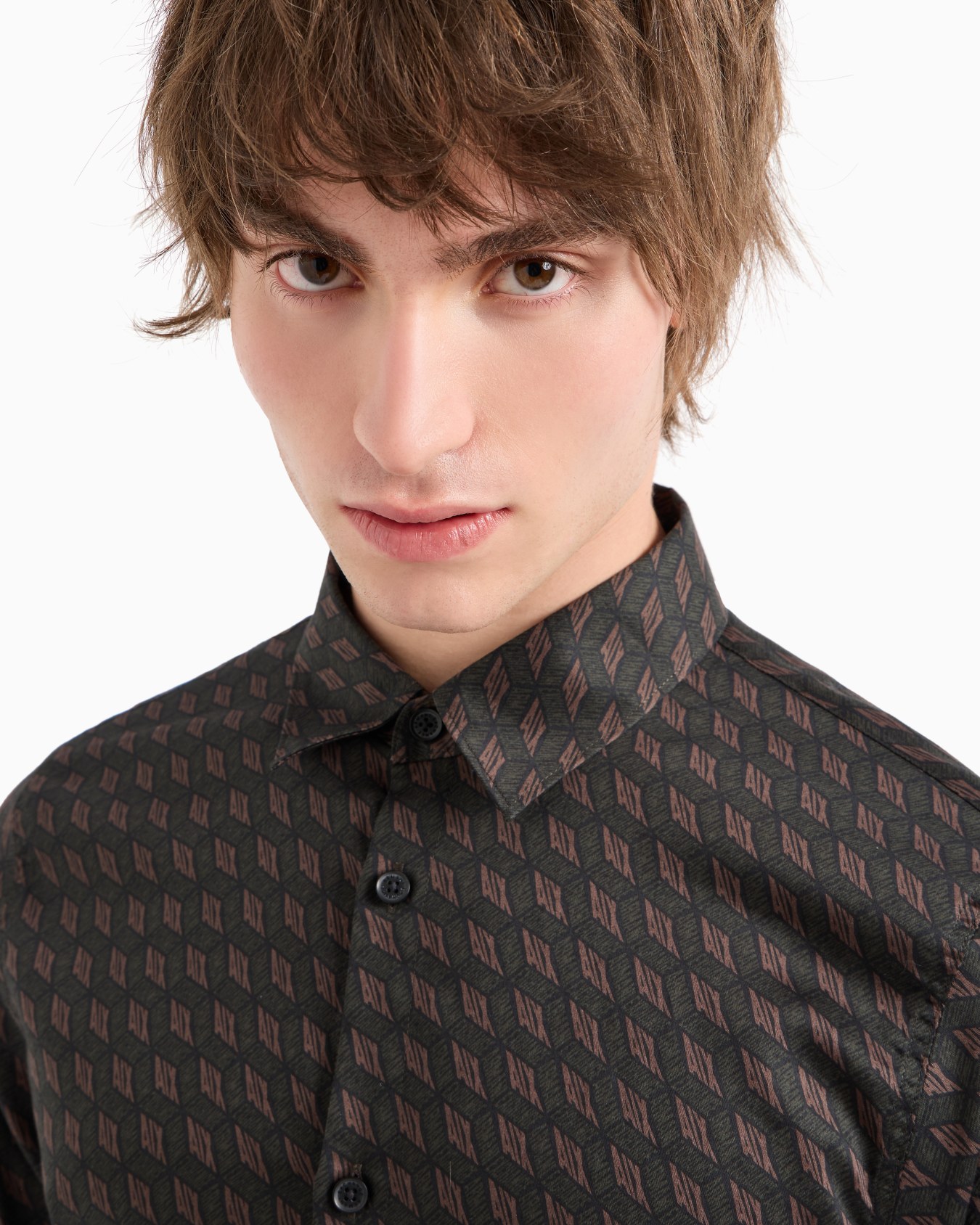 Camisa regular fit de algodón satinado estampado Diapositiva 4