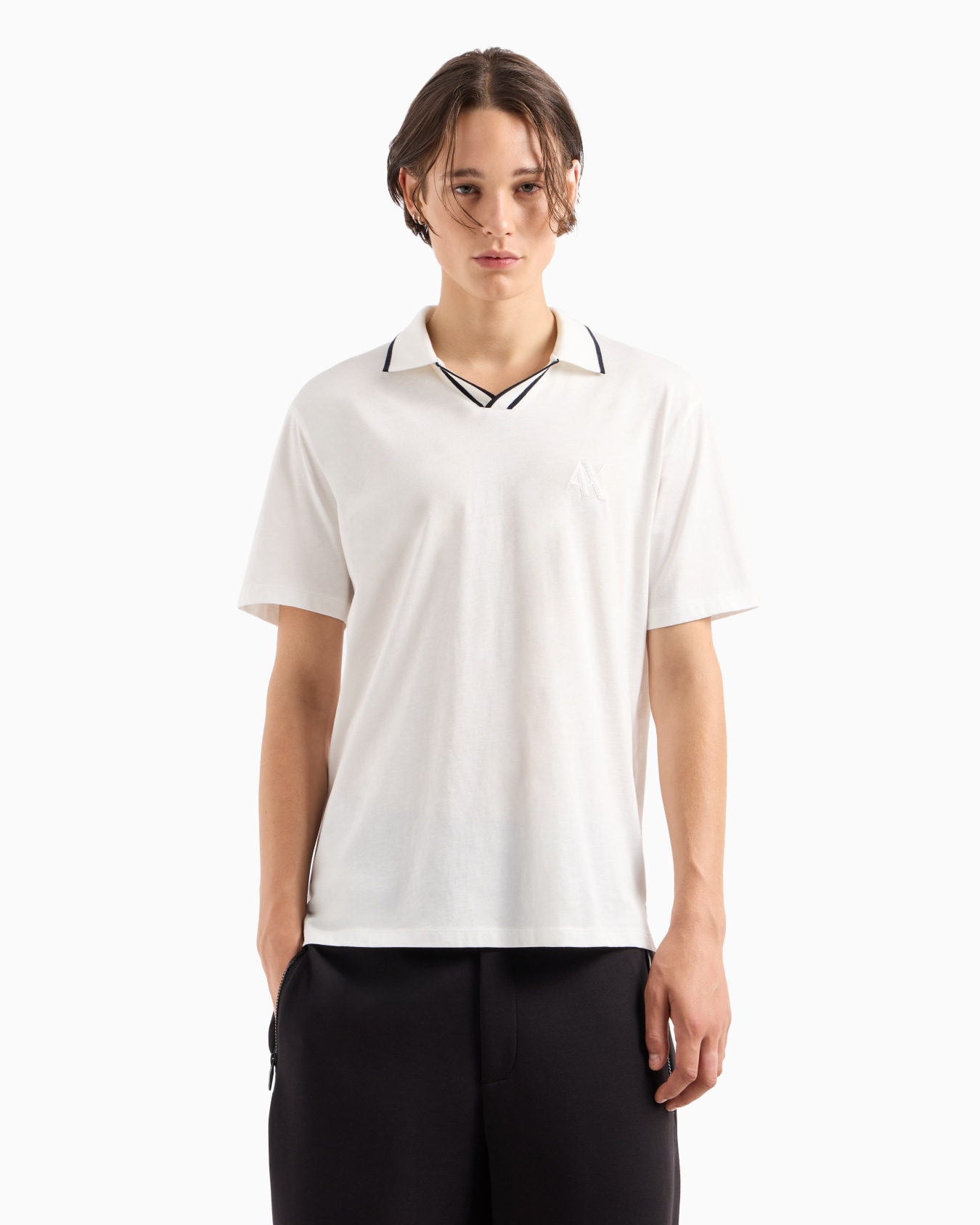 Polo con perfiles de cuello en contraste en algodón  Diapositiva 1
