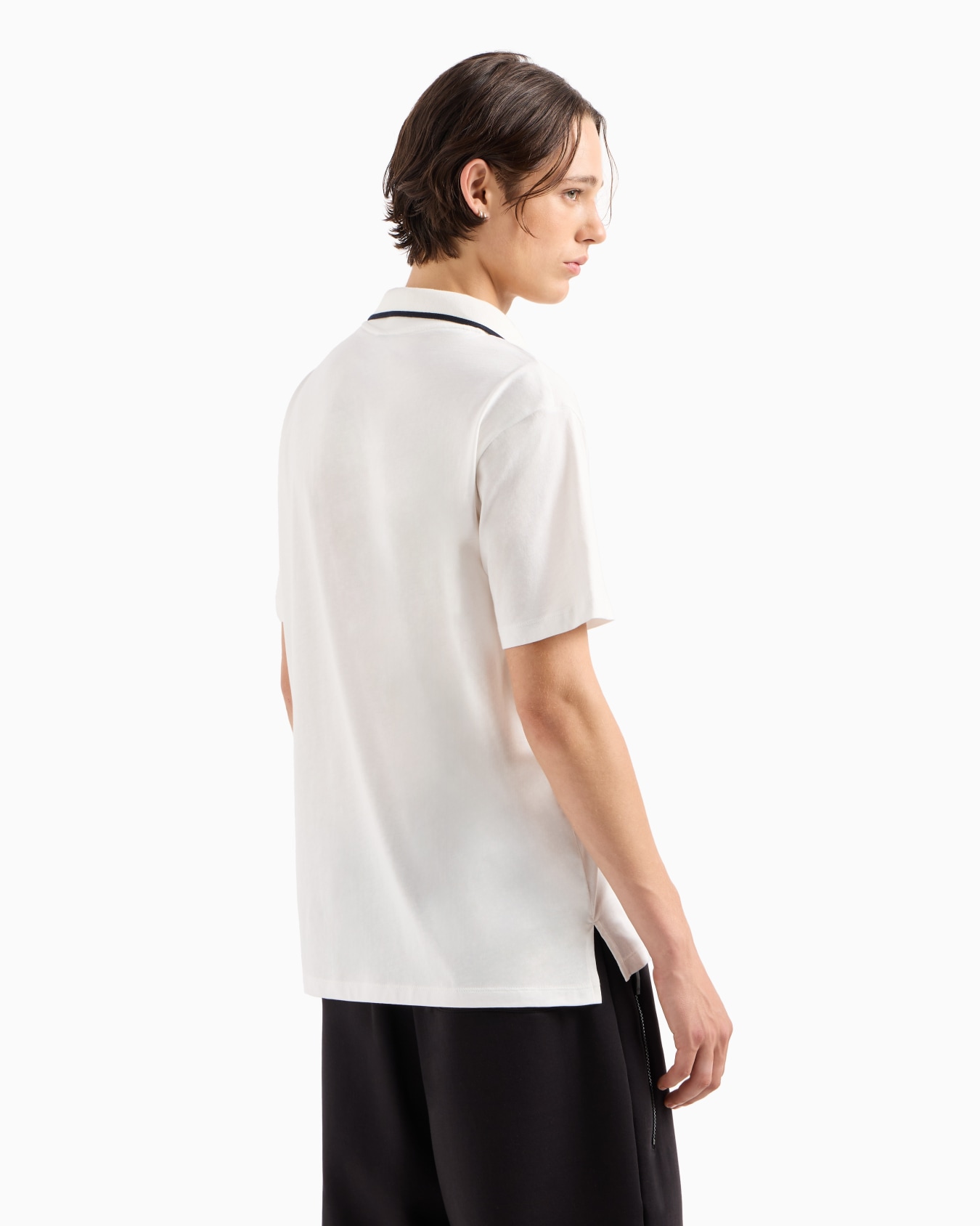 Polo con perfiles de cuello en contraste en algodón  Diapositiva 2