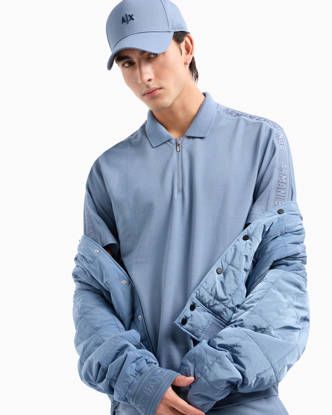 Reguläres Poloshirt aus Baumwolle mit Reißverschluss und -Logobändern Folie 4