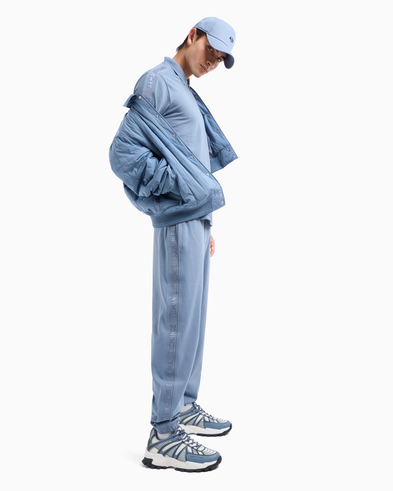 Reguläres Poloshirt aus Baumwolle mit Reißverschluss und -Logobändern Folie 3