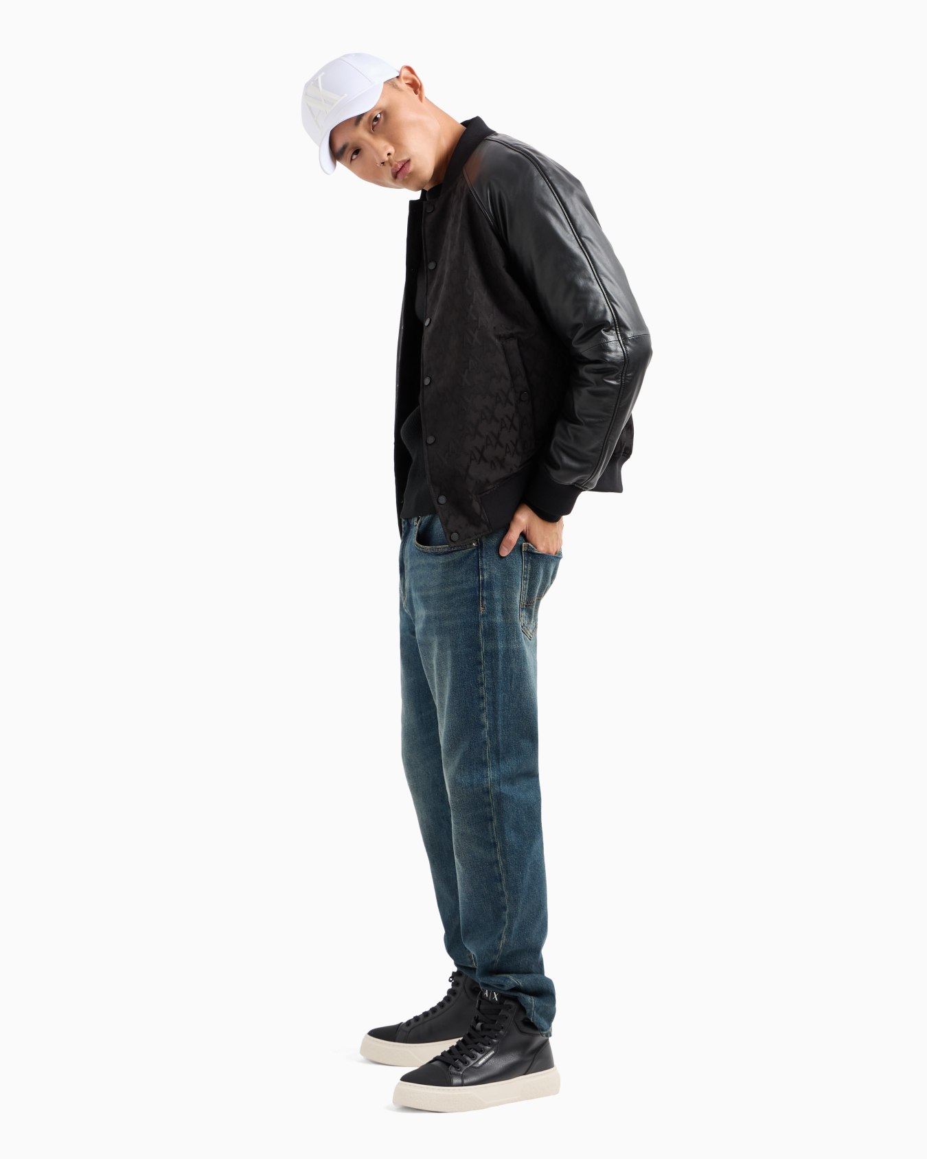 Vaqueros J16 de corte recto en denim de algodón índigo  Diapositiva 3
