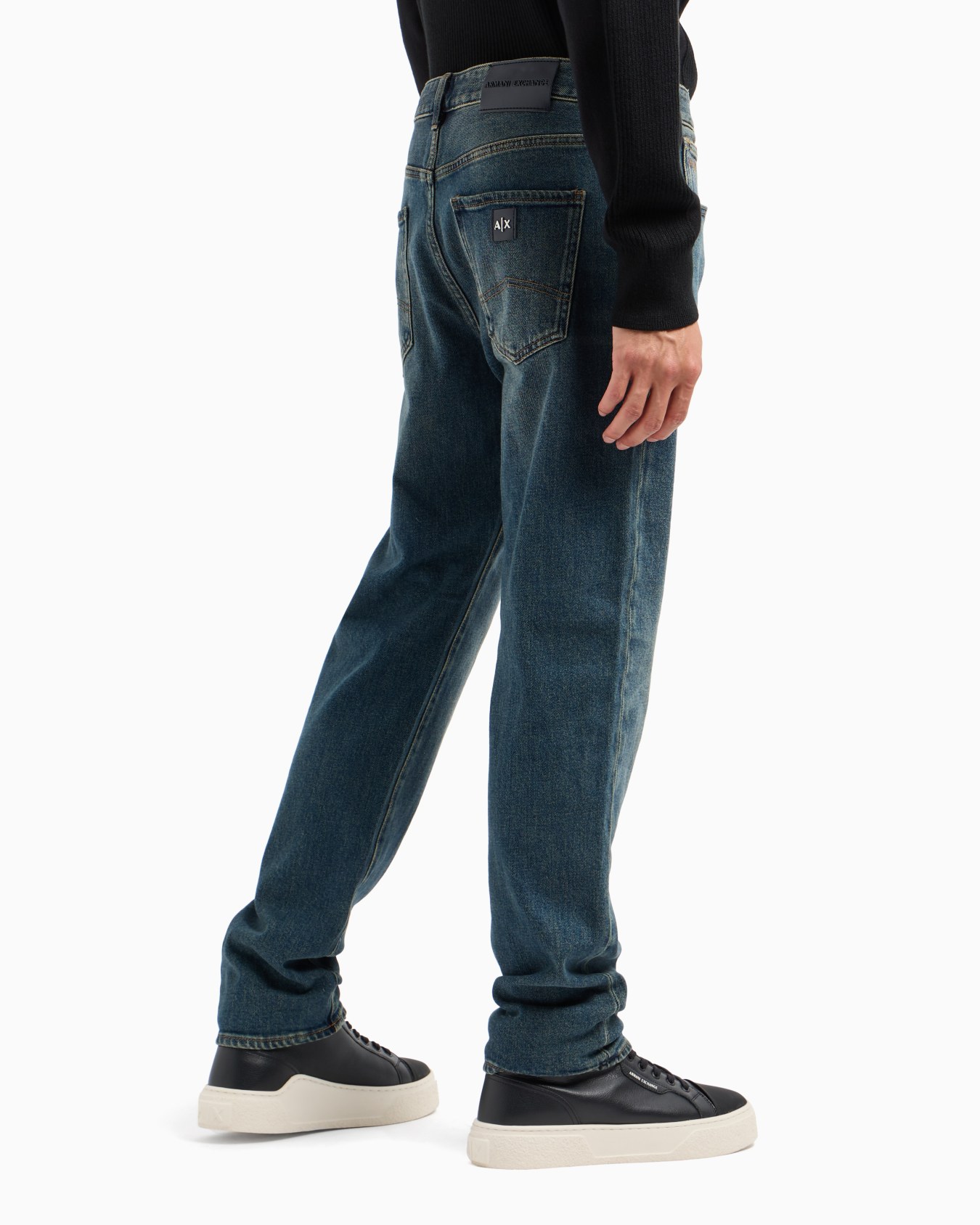 Vaqueros J16 de corte recto en denim de algodón índigo  Diapositiva 2