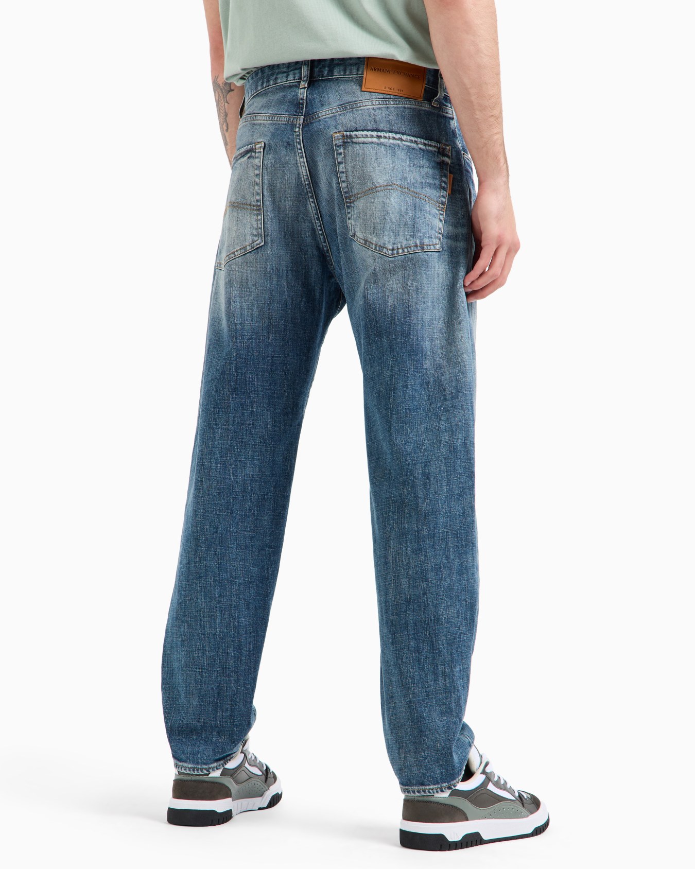 Light blue wash denim trousers J82 Slide 2