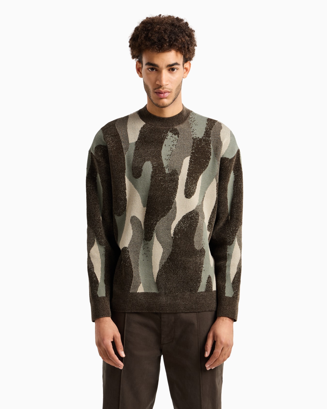 -Chenille-Pullover mit Rundhalsausschnitt und Tarnmuster Folie 1