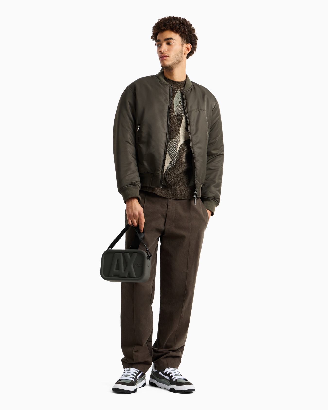 -Chenille-Pullover mit Rundhalsausschnitt und Tarnmuster Folie 3