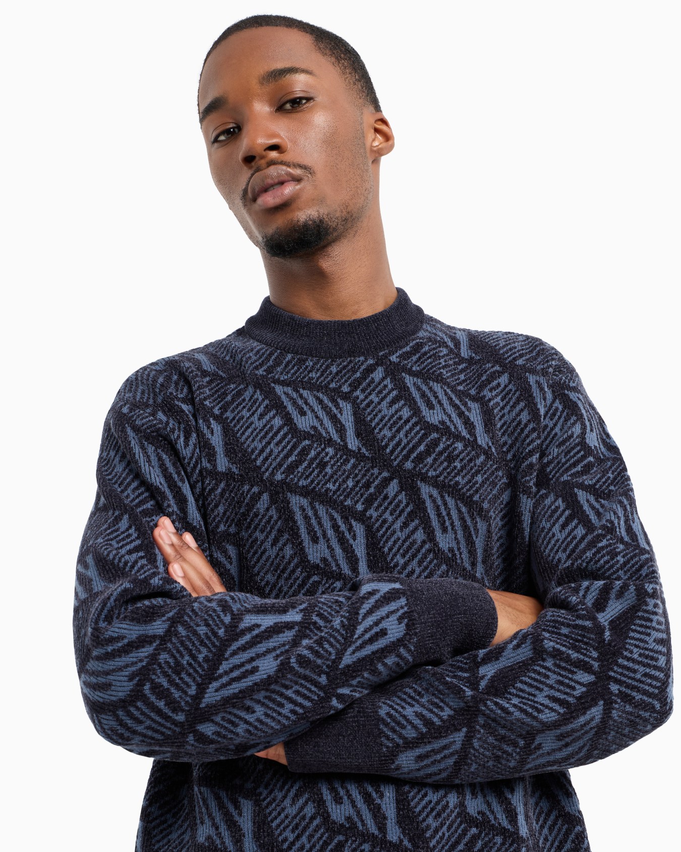 Crewneck sweater with optical effect logo Slide 5
