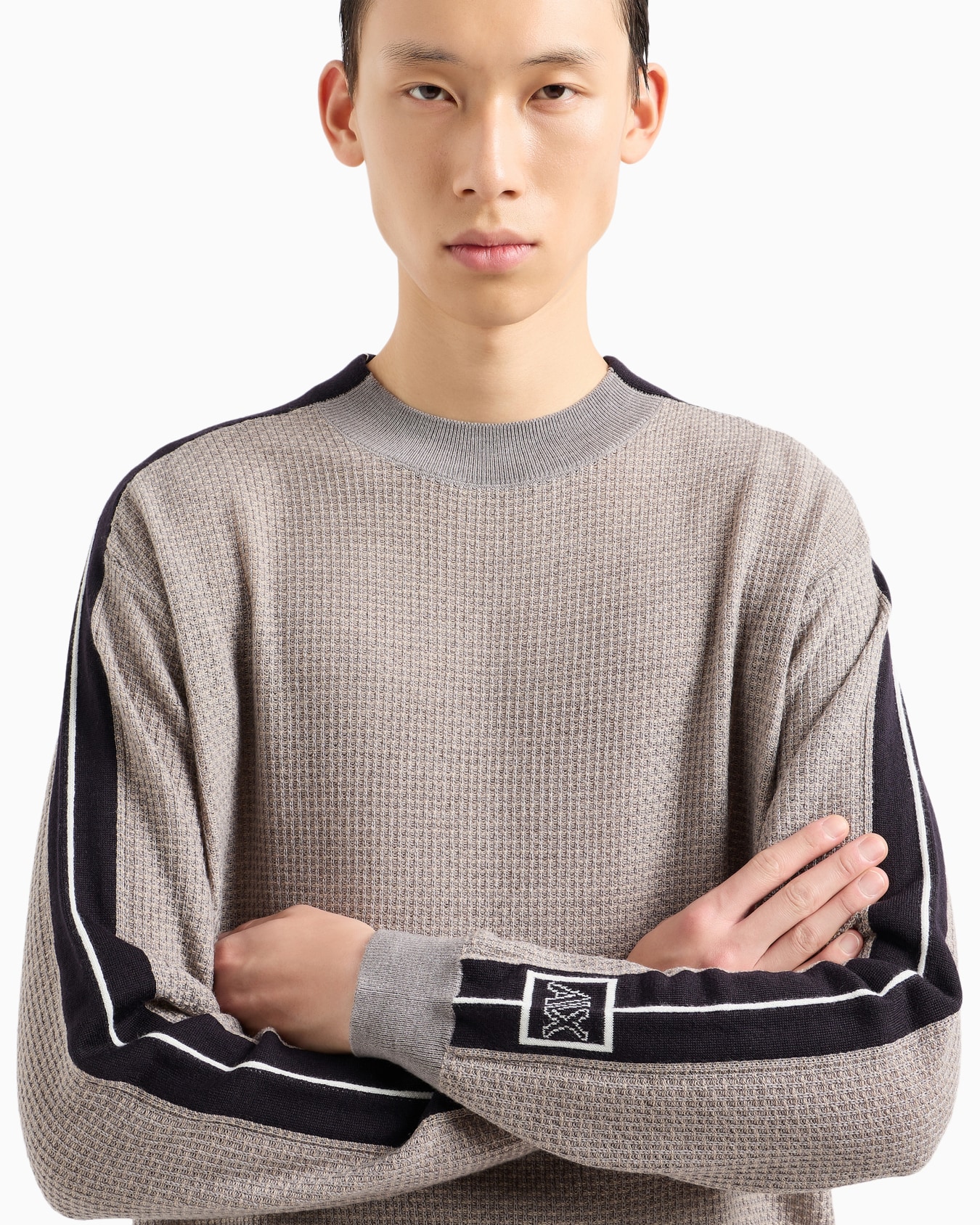 Crewneck sweater in wool blend with bands on the sleeves Slide 4