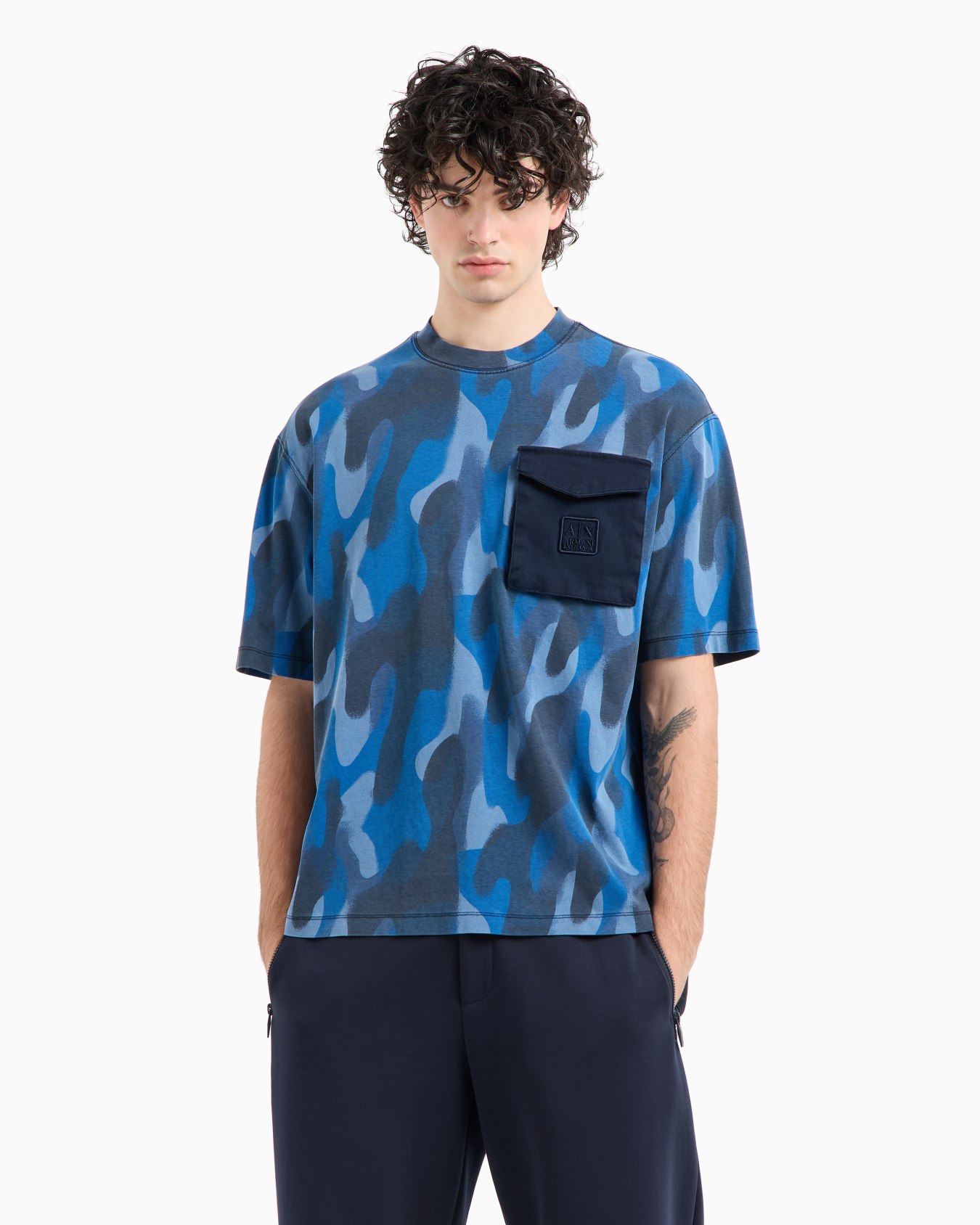 Relaxed fit camouflage T-shirt with logo pocket Slide 1