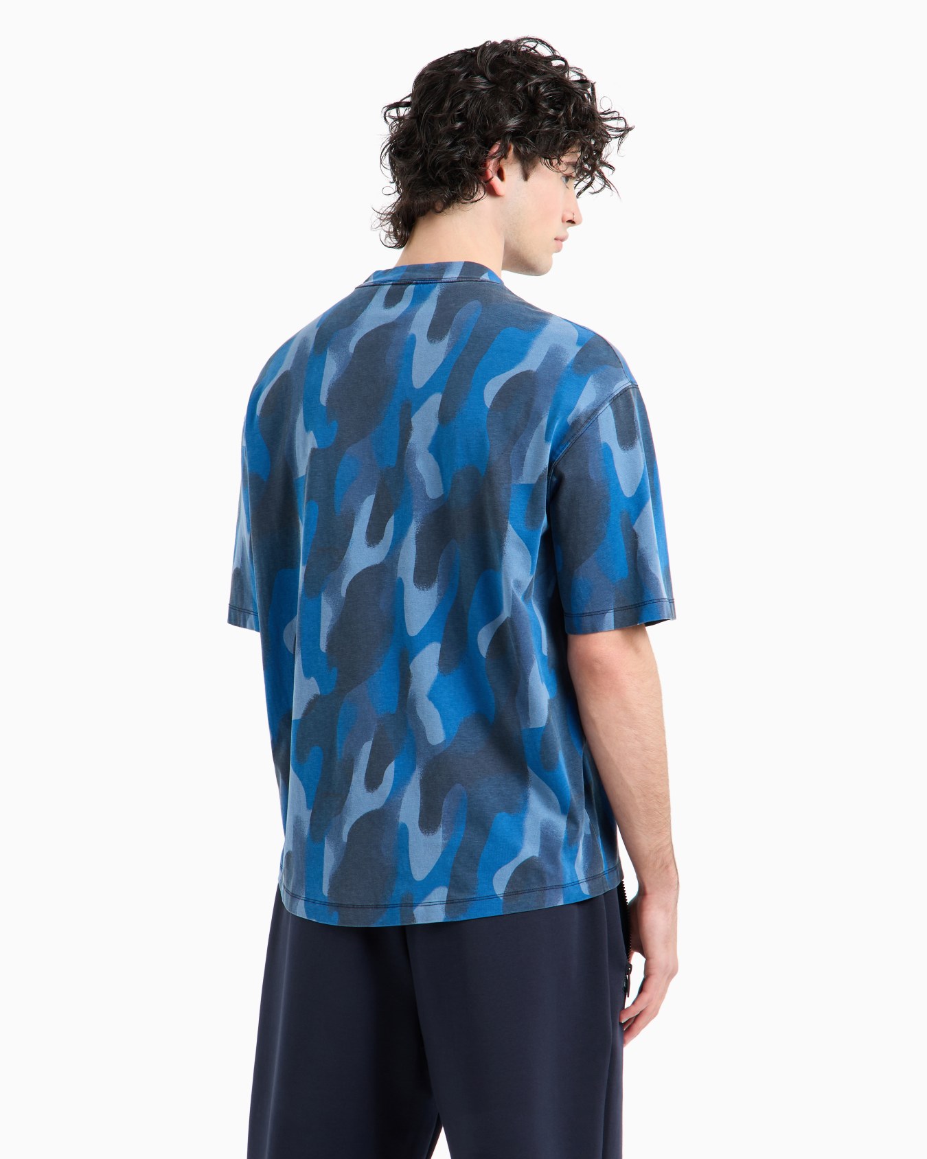 Relaxed fit camouflage T-shirt with logo pocket Slide 2