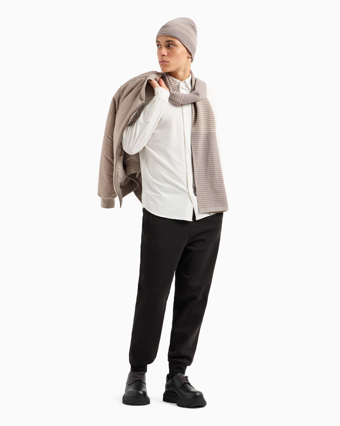 Joggerhose mit Logo Folie 3