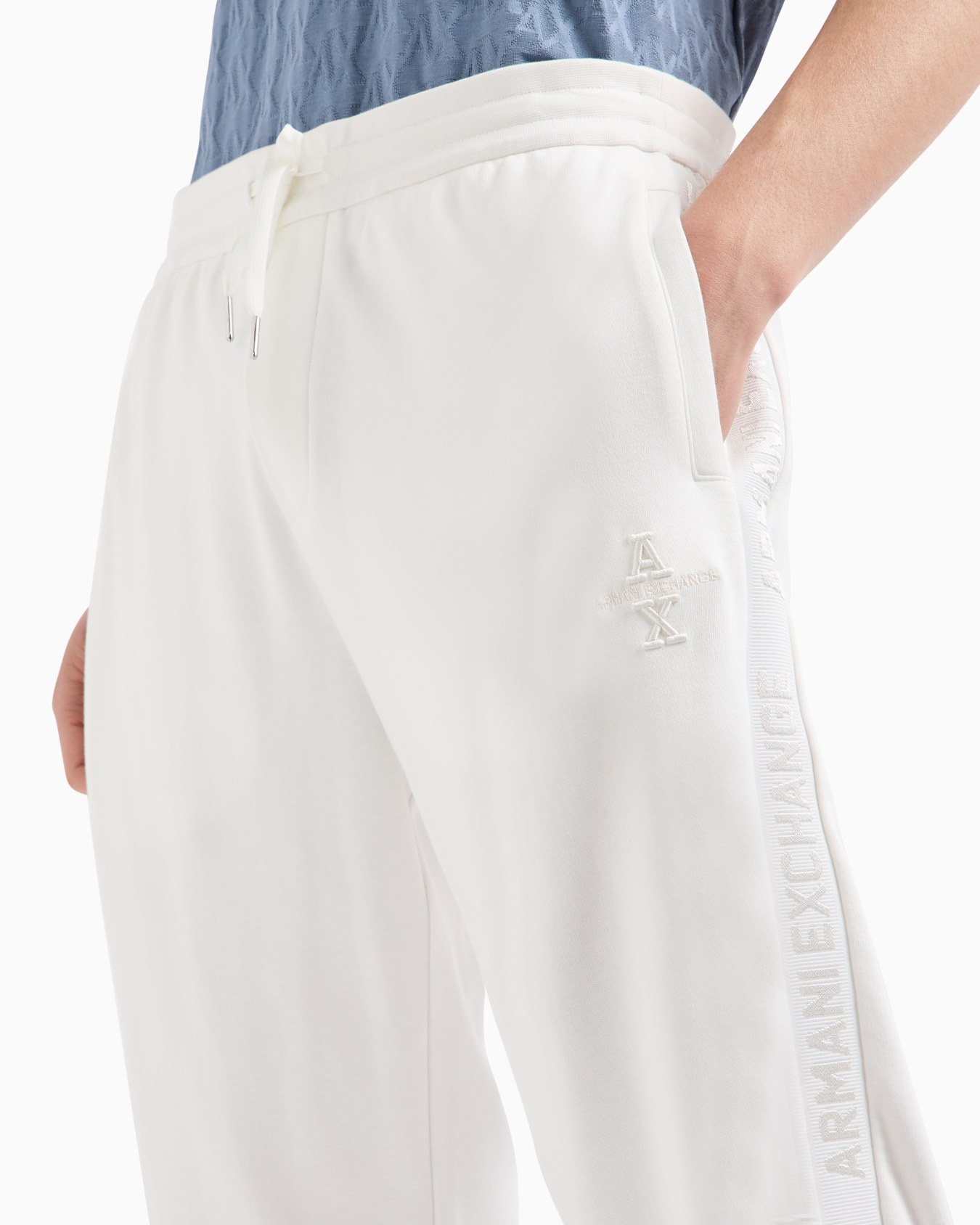 Pantalón jogger de interlock de algodón con banda con logo Diapositiva 4