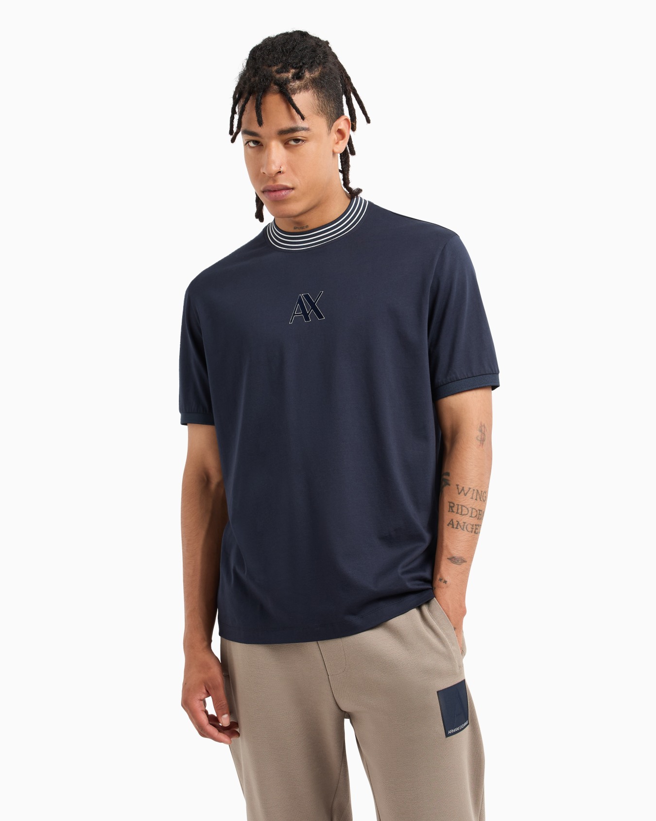 Camiseta regular fit con cuello redondo a rayas de algodón mercerizado ASV Diapositiva 1