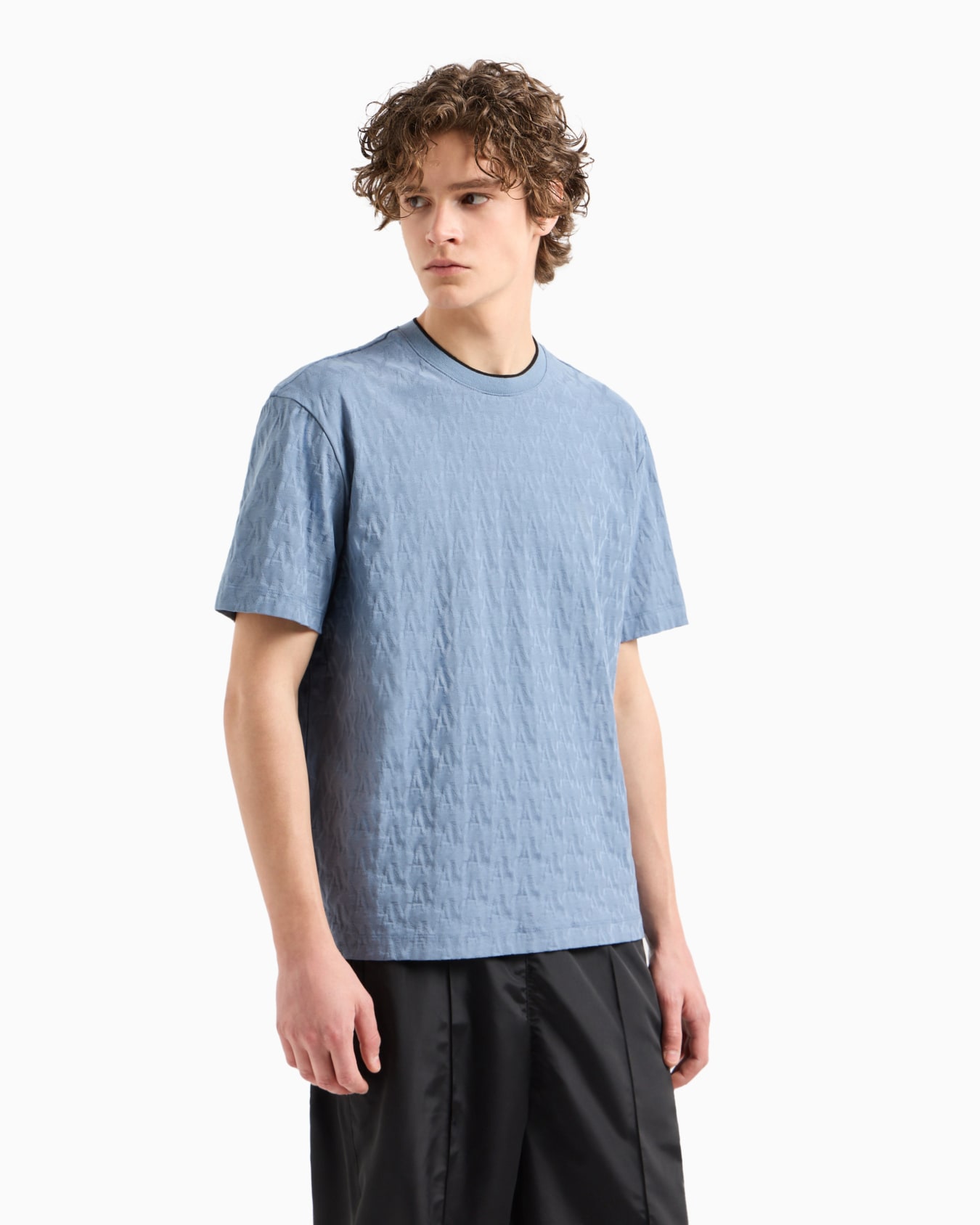Camiseta regular fit con cuello redondo en contraste ASV Diapositiva 1