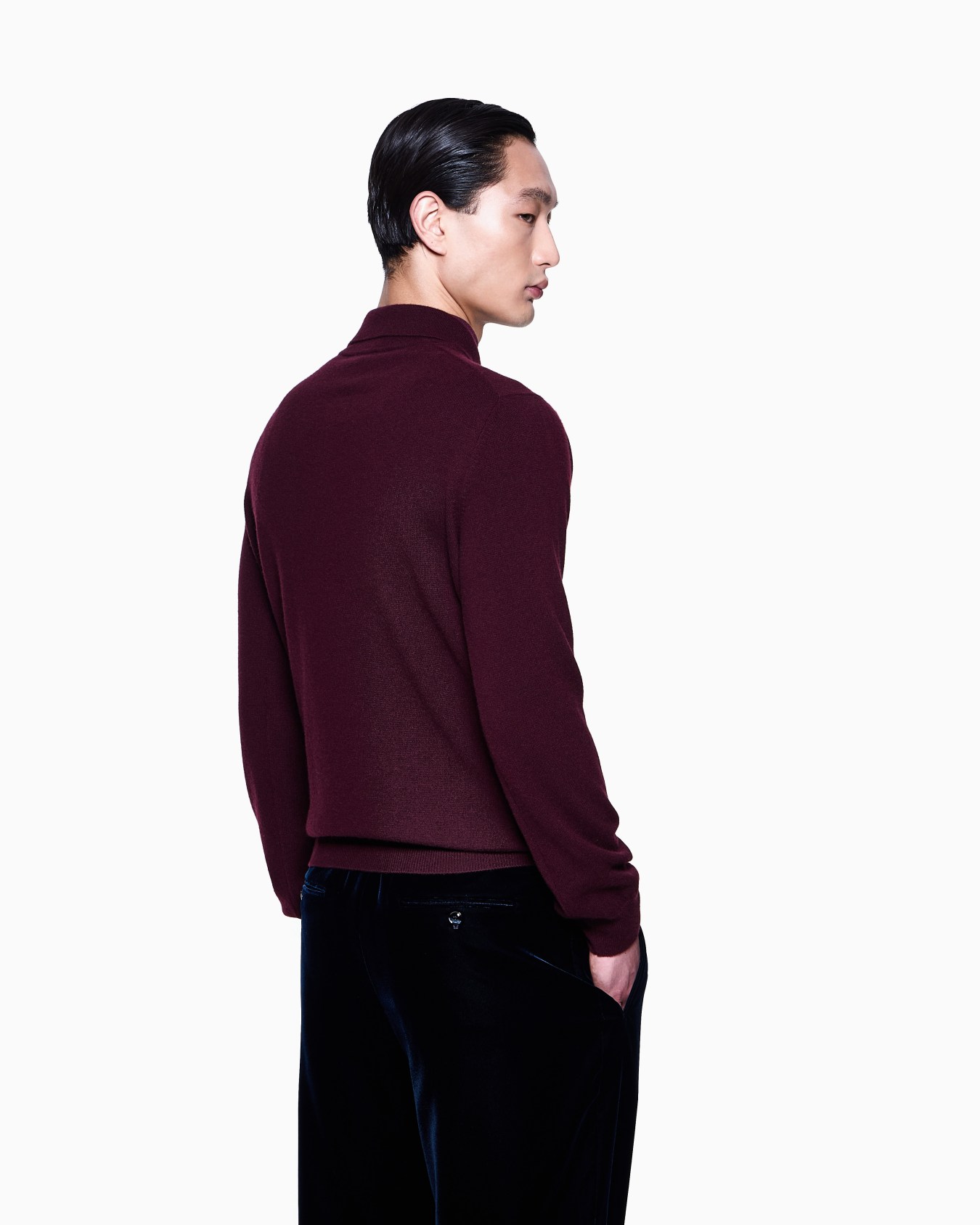 Long-sleeved cashmere polo shirt Slide 2