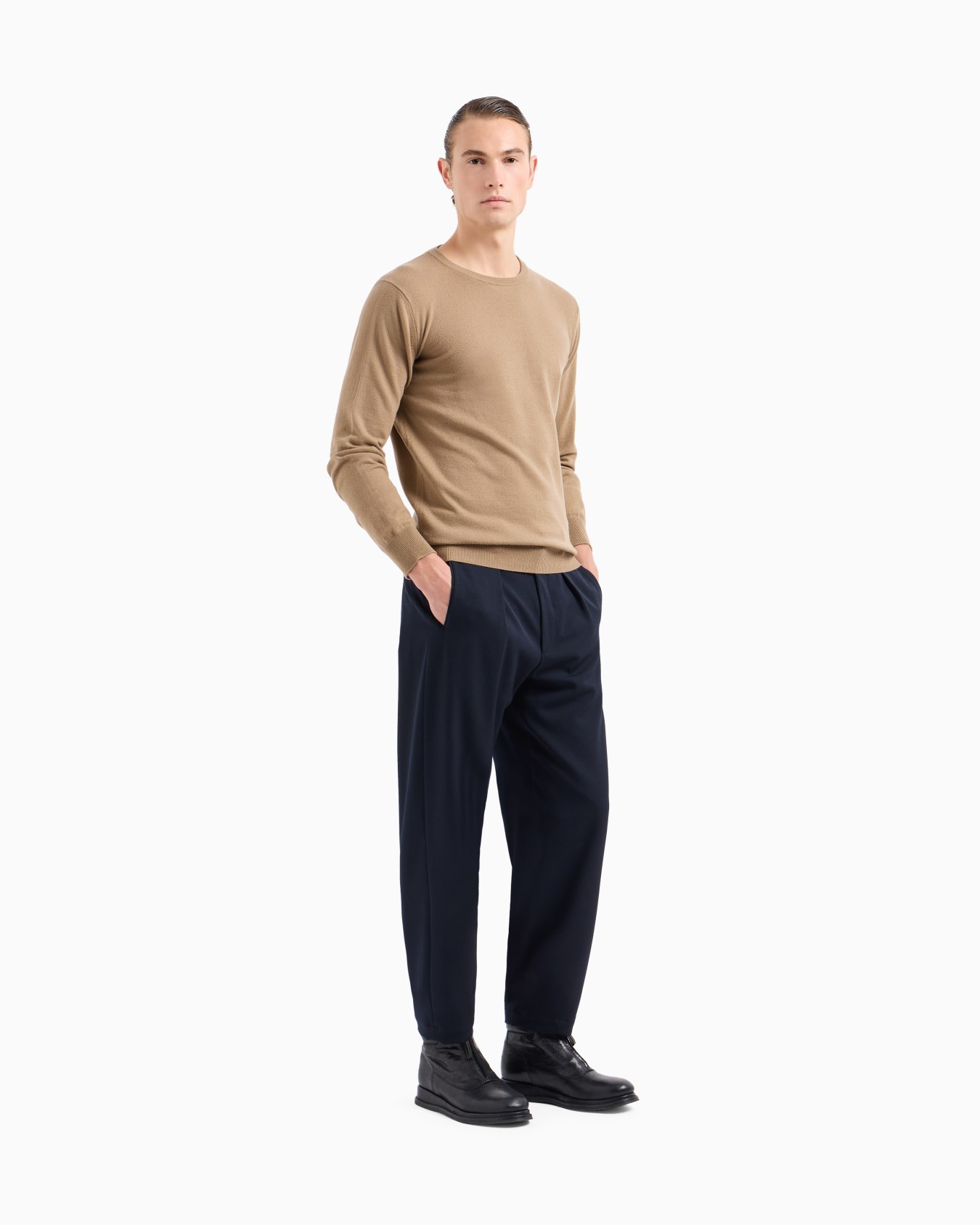 Cashmere crew-neck jumper Slide 1