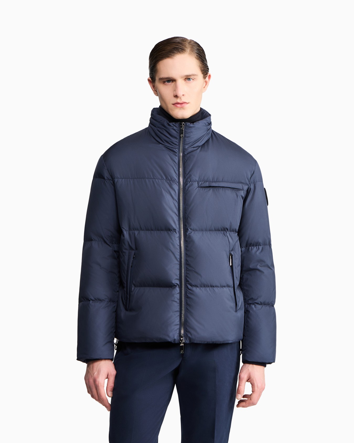 Mit nachhaltigen Gänsedaunen wattierte Bomberjacke Folie 3