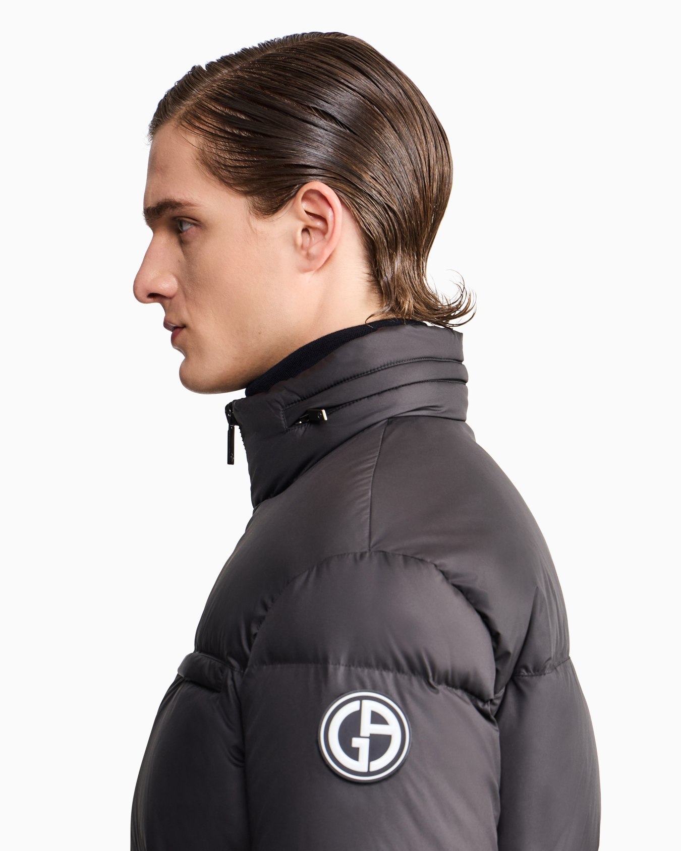 Mit nachhaltigen Gänsedaunen wattierte Bomberjacke Folie 6