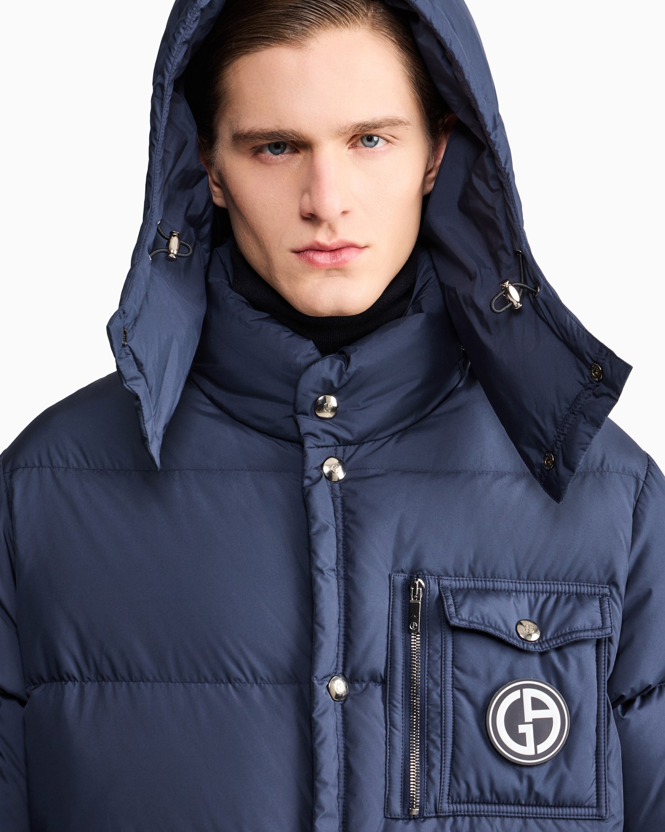 Mit nachhaltigen Gänsedaunen wattierte Bomberjacke mit Kapuze Folie 6