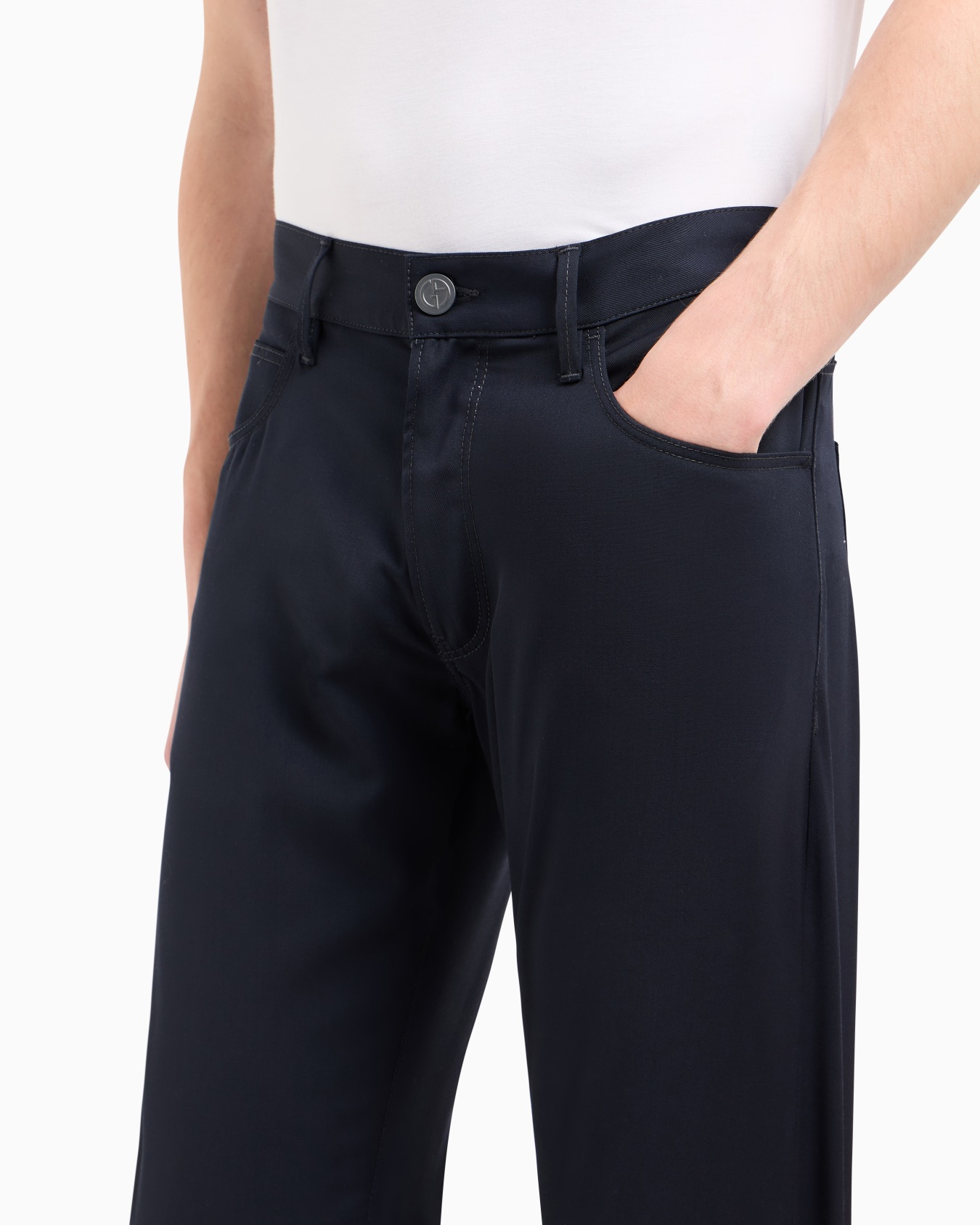Five-pocket, regular-fit, virgin-wool trousers Slide 4