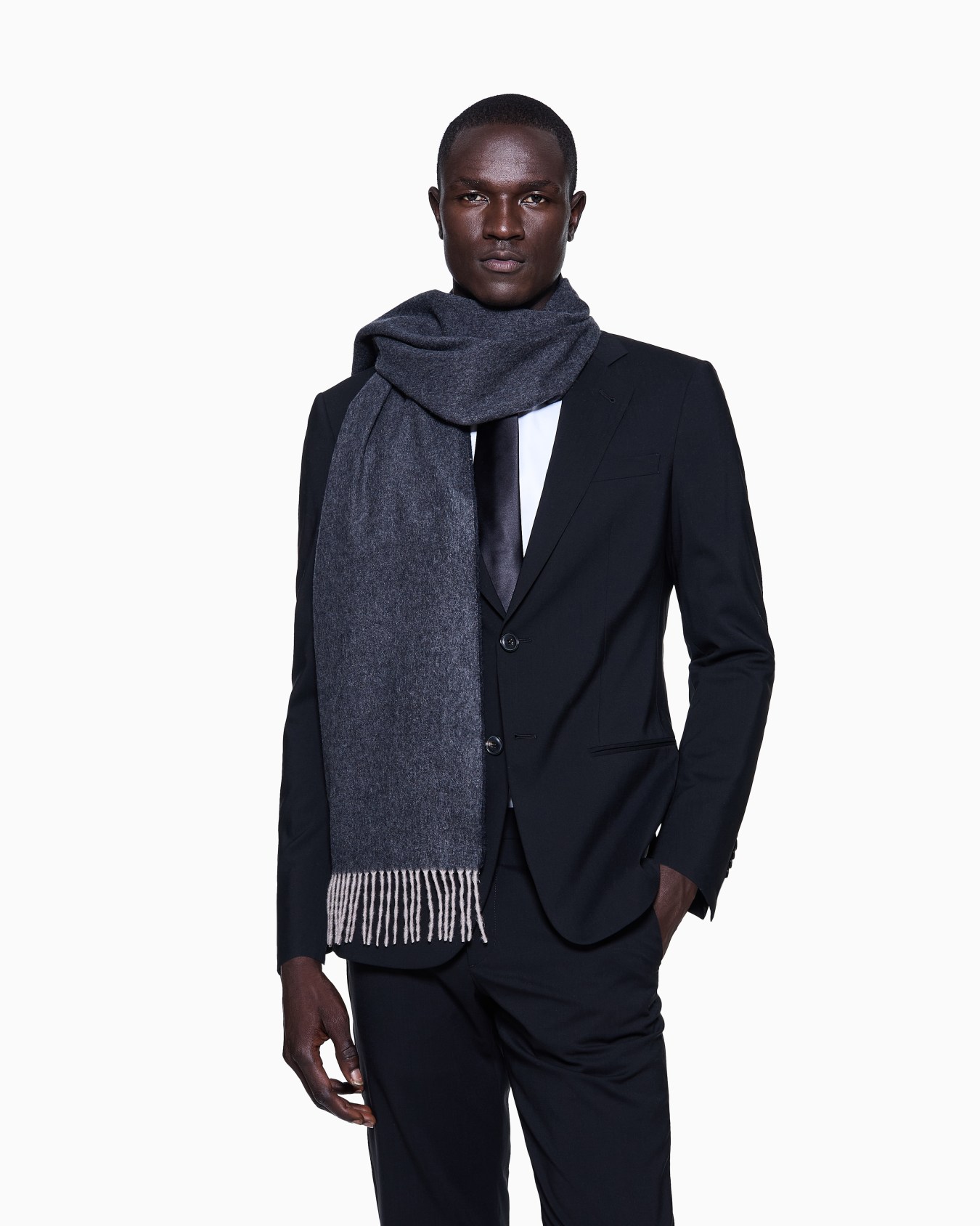 Cashmere scarf with embroidered logo Slide 2